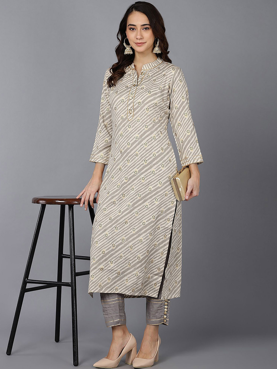 

KALINI Ethnic Motifs Printed Gotta Patti Cotton Straight Kurta, Beige