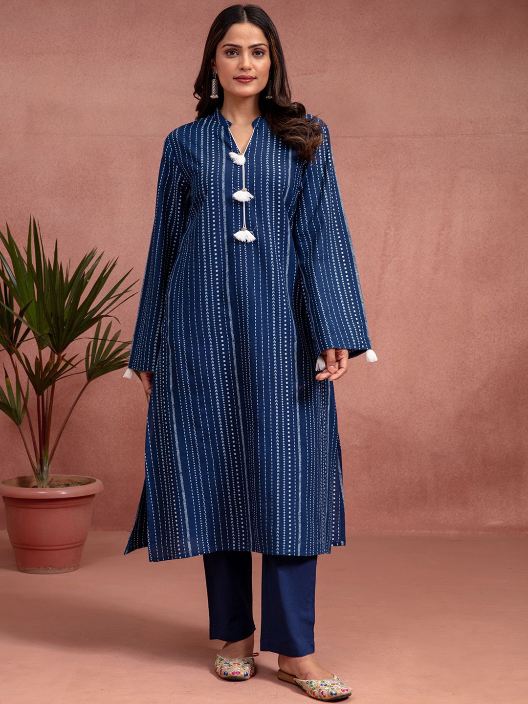 

KASYA Geometric Printed Regular Pure Cotton Kurta with Palazzos, Blue