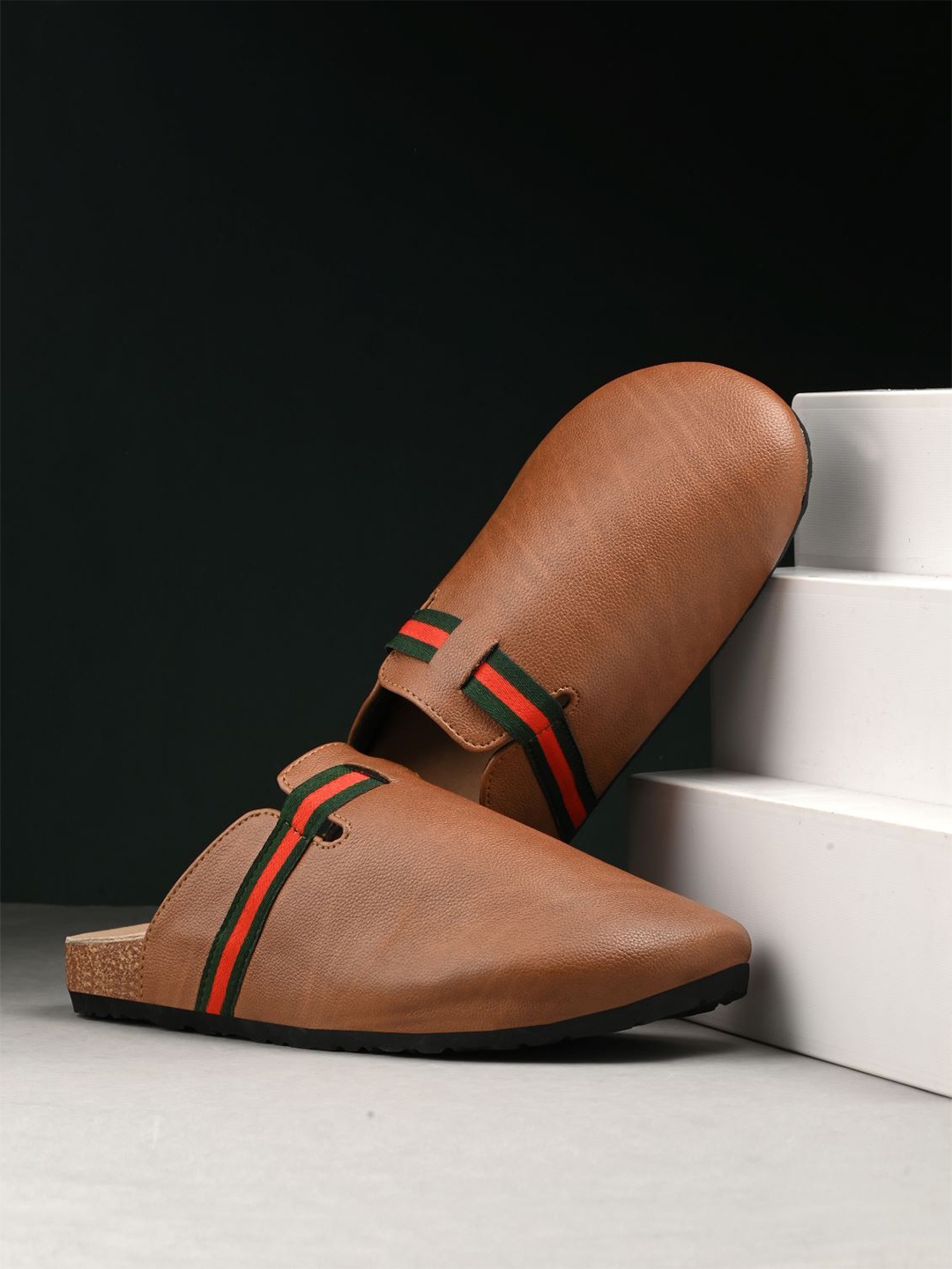 

Mast & Harbour Brown & Black Ethnic Comfort Sandals