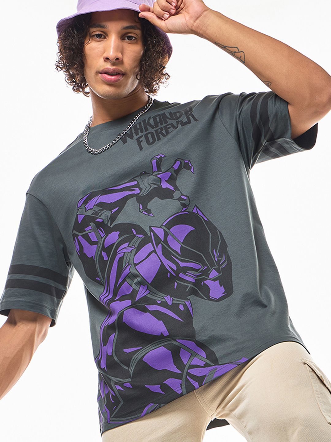 

Bewakoof Men Marvel Printed Pure Cotton Oversized T-shirt, Grey