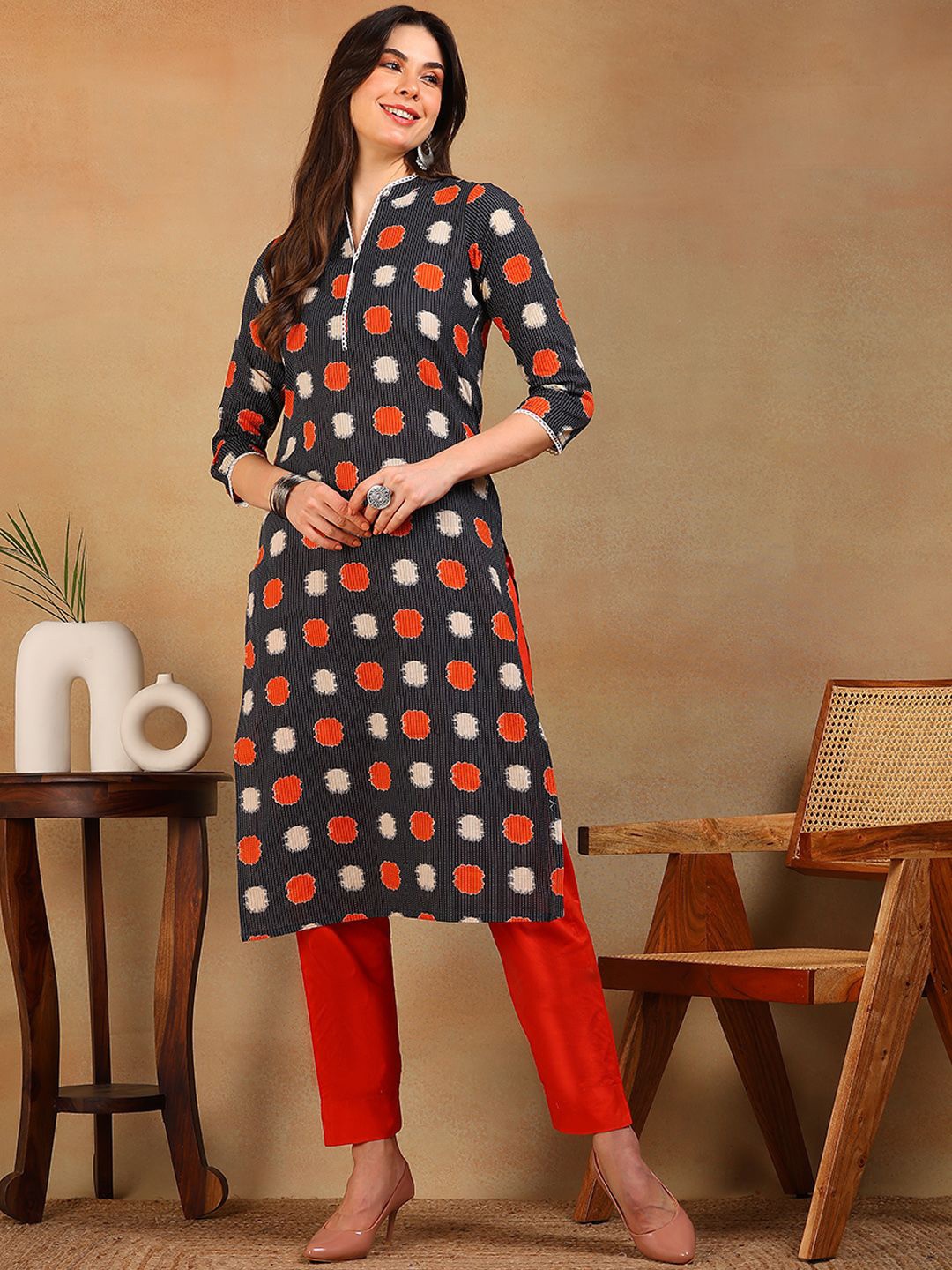 

KALINI Abstract Printed Notch Neck Cotton Straight Kurta, Charcoal