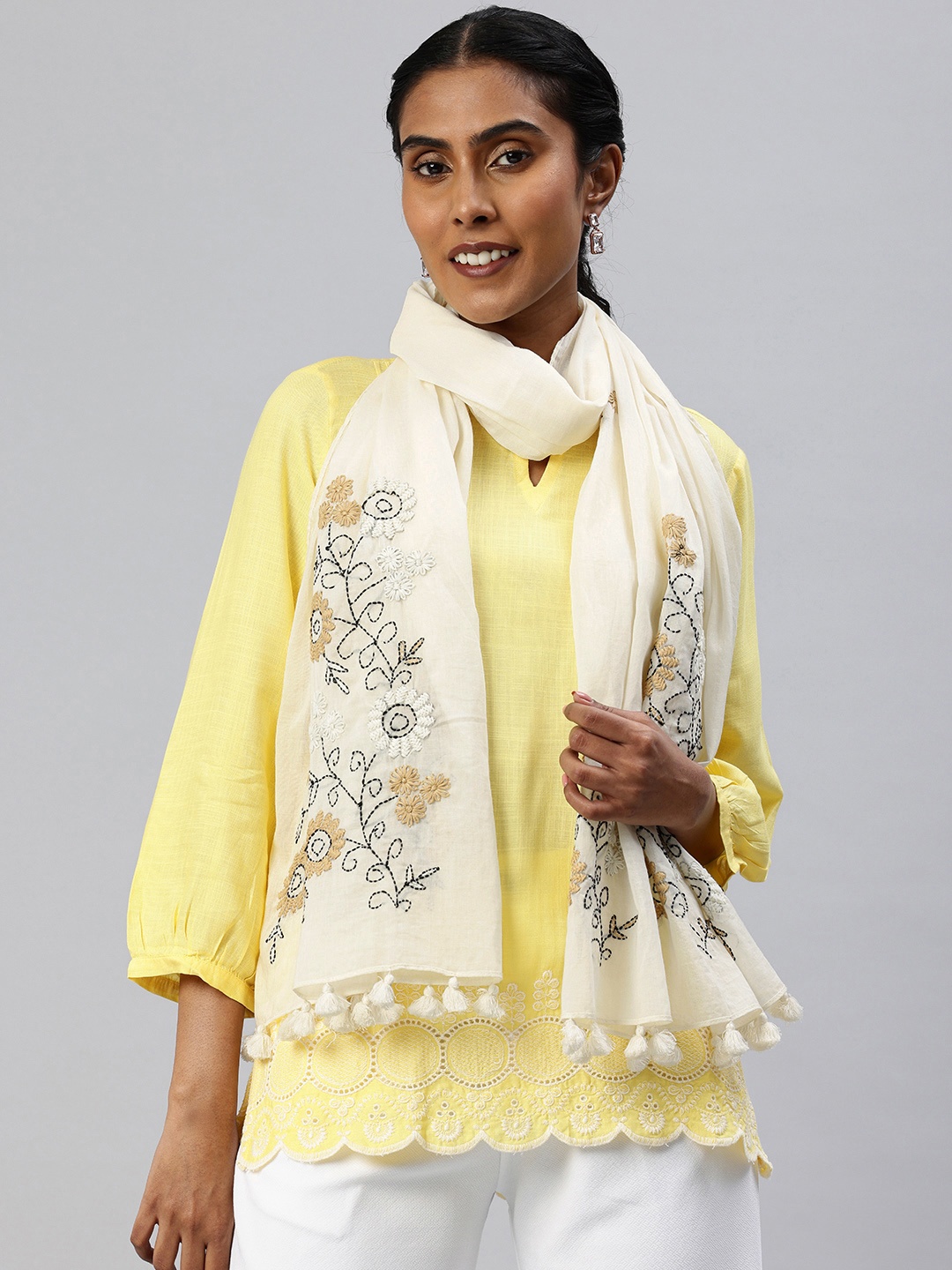 

swatika Women Floral Embroidered Stole, Off white