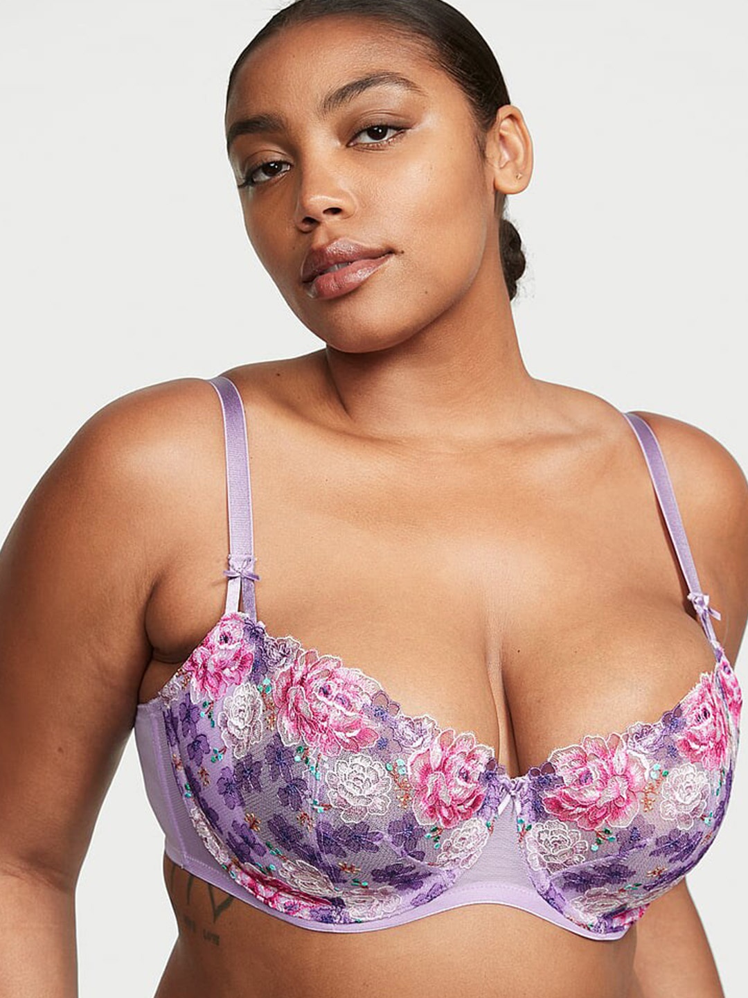 

Victoria's Secret Floral Bra Medium Coverage Underwired, Purple