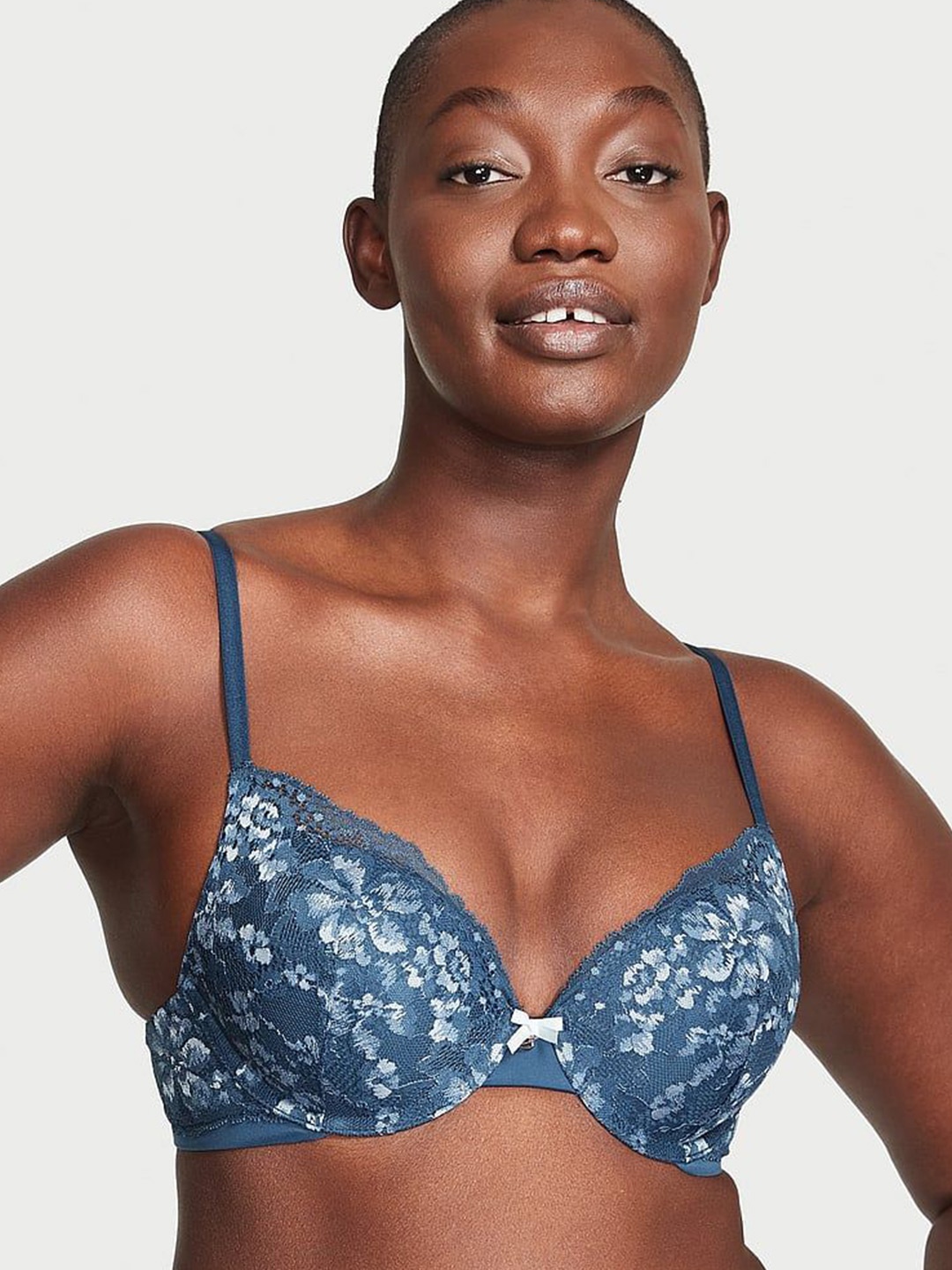 

Victoria's Secret Floral Bra Full Coverage Underwired Heavily Padded, Blue