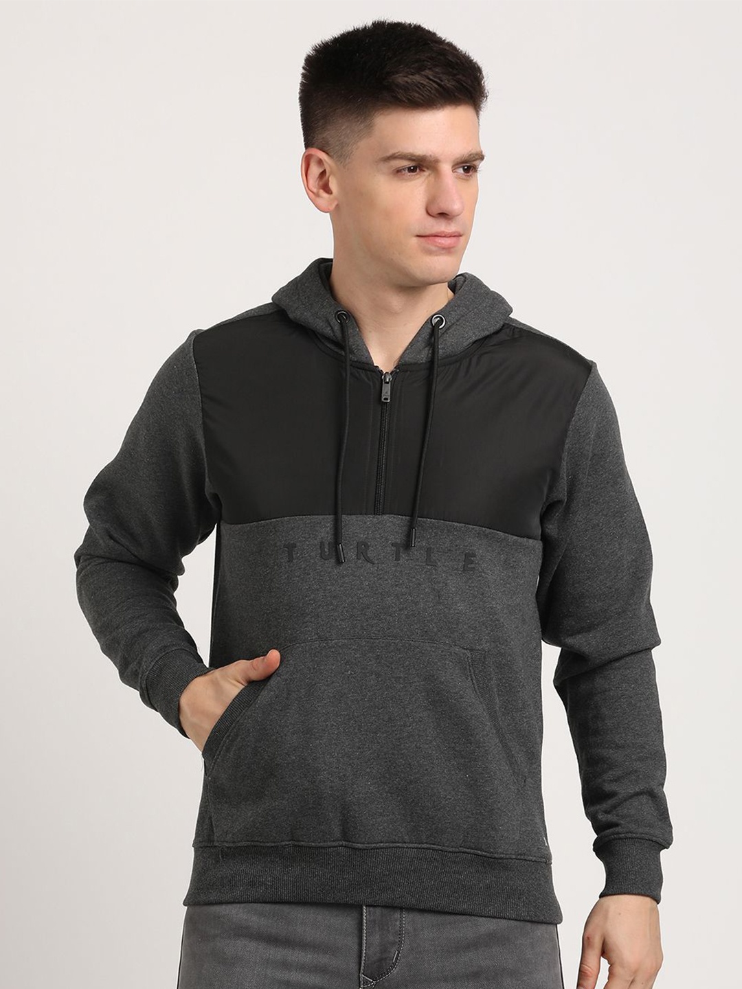 

Turtle Colourblocked Hooded Pullover Sweatshirt, Charcoal