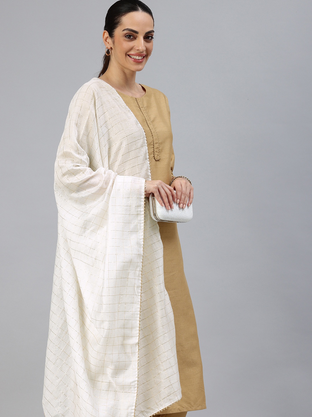 

swatika Checked Dupatta With Gotta Patti, White