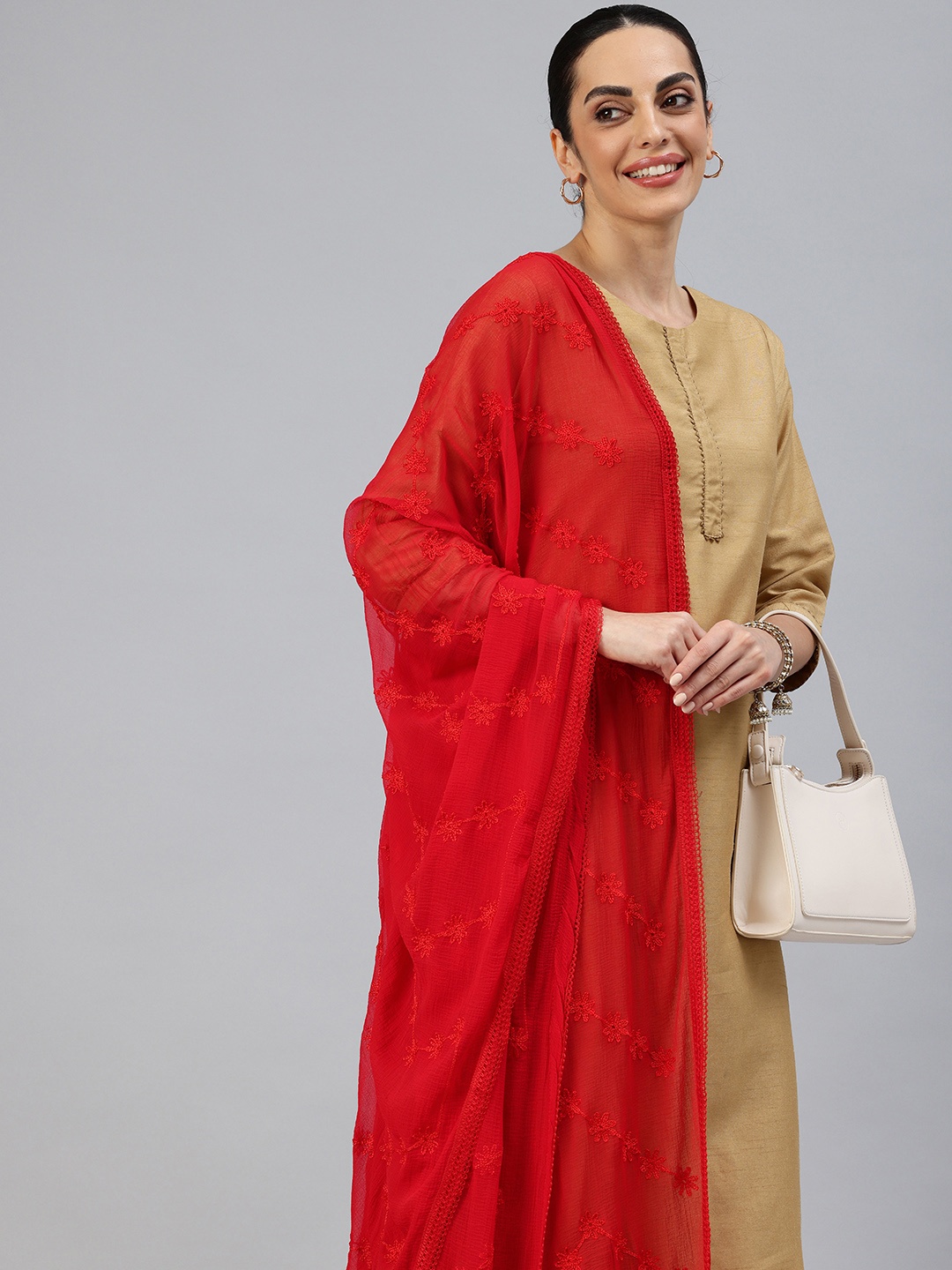 

swatika Embroidered Dupatta With Thread Work, Red