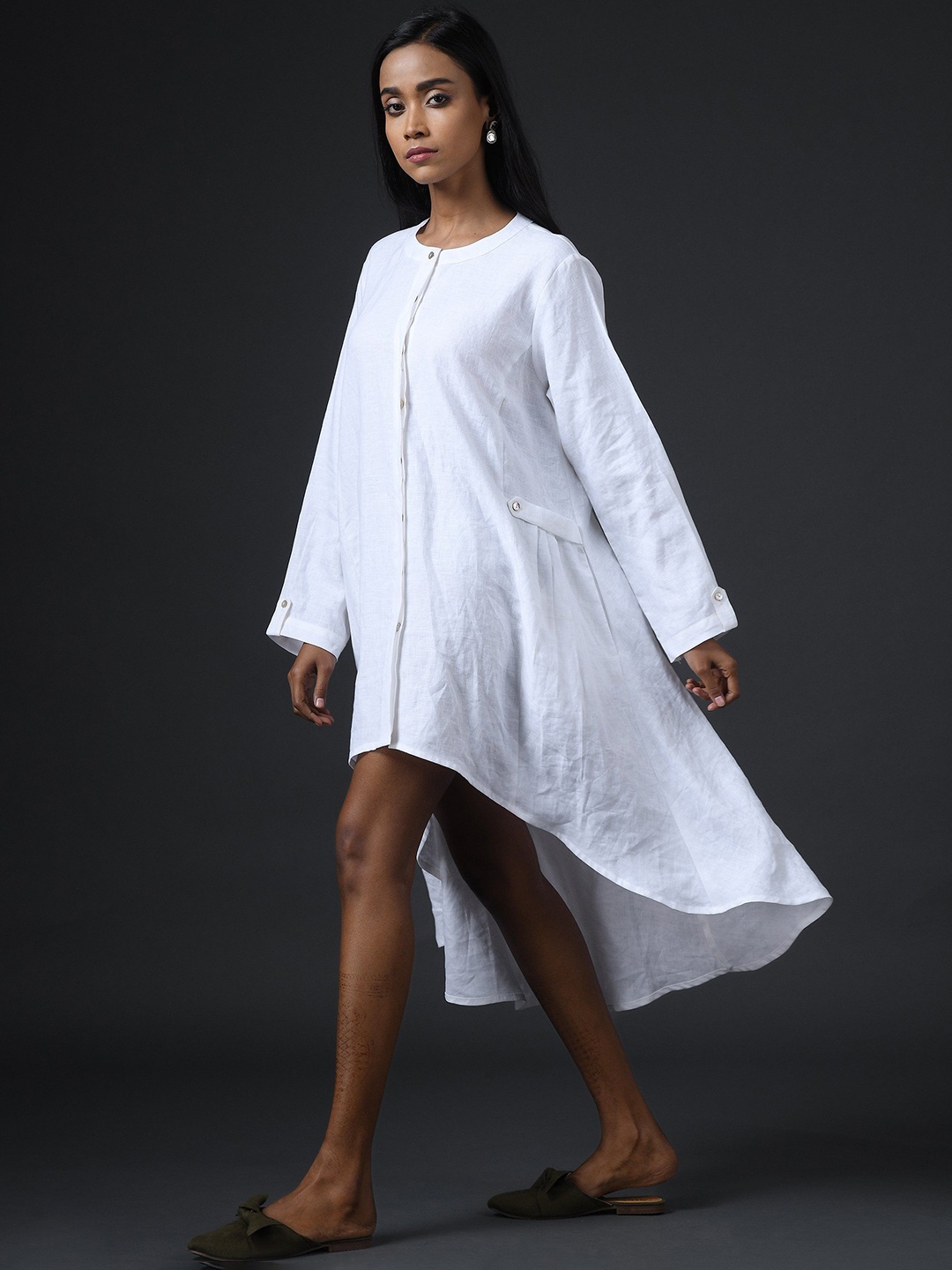 

VASSTRAM Round Neck Long Sleeves Midi A-Line Dress, White