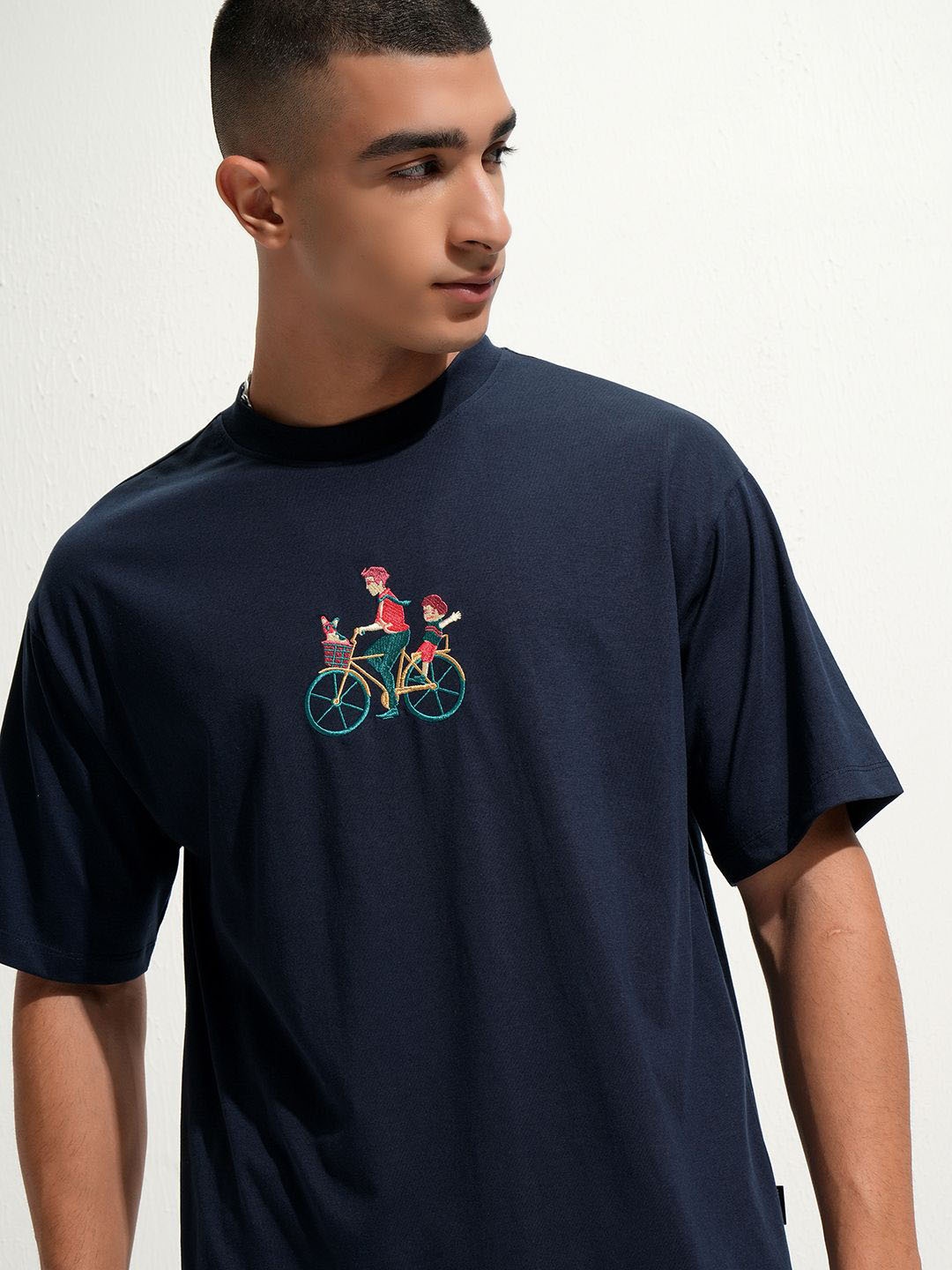 

HIGHLANDER Embroidered Round Neck Drop Shoulder Relaxed T-shirt, Navy blue