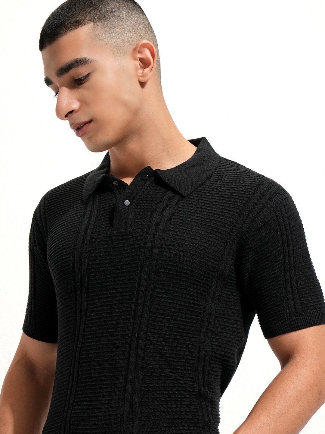 

HIGHLANDER Knitted Textured Polo Collar Cotton T-shirt, Black