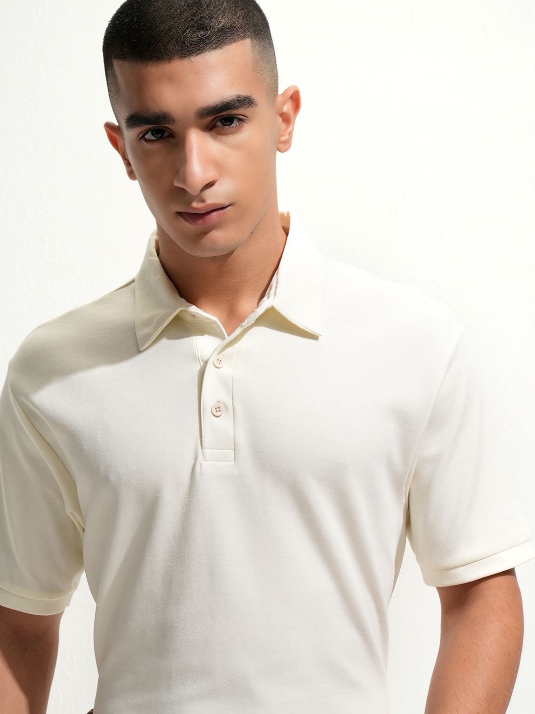 

Highlander Men Slim Fit Polo Collar Short Sleeves T-shirt, White