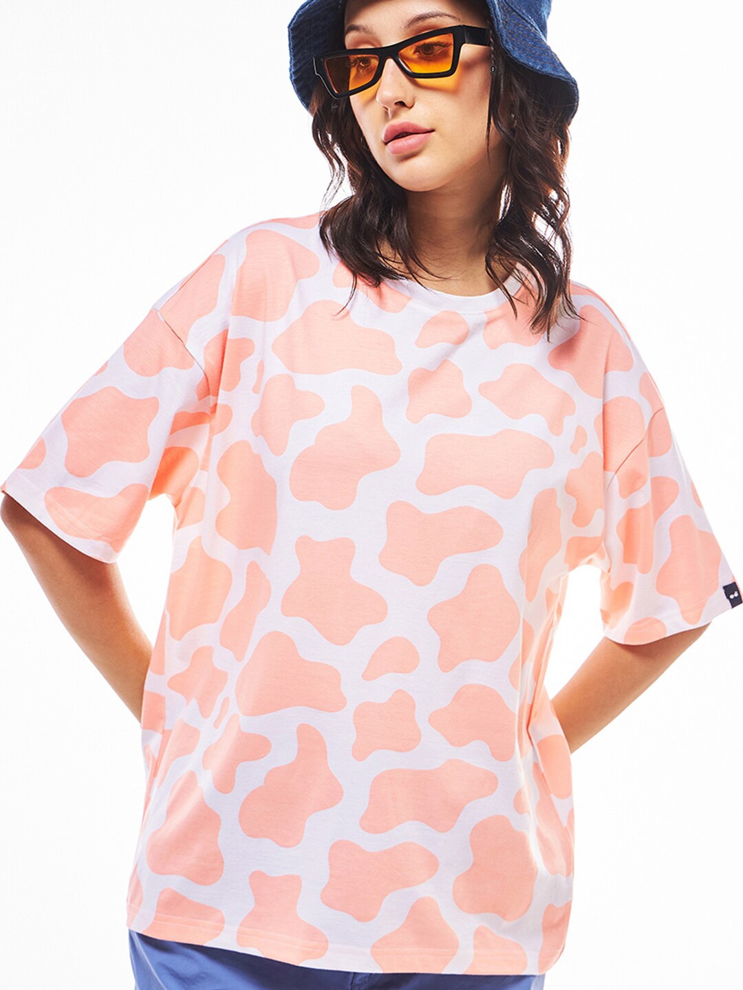 

Bewakoof Oversized Abstract Printed Drop-Shoulder Sleeves Pure Cotton T-shirt, Orange