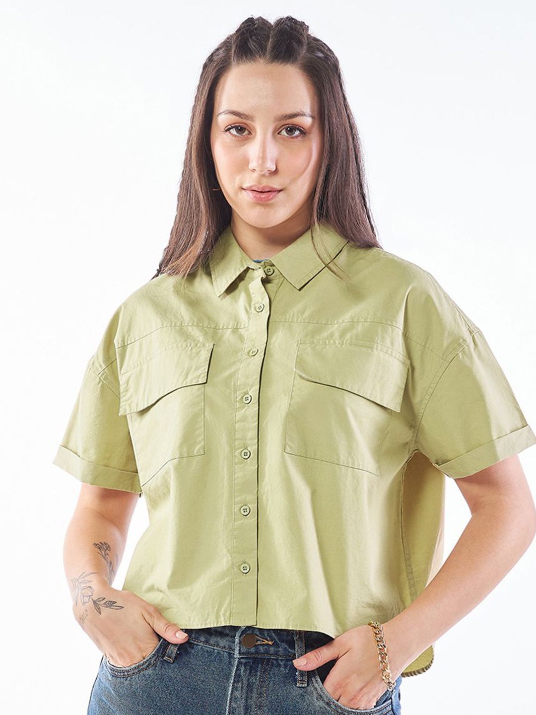 

Bewakoof Spread Collar Short Sleeves Oversized Casual Shirt, Green