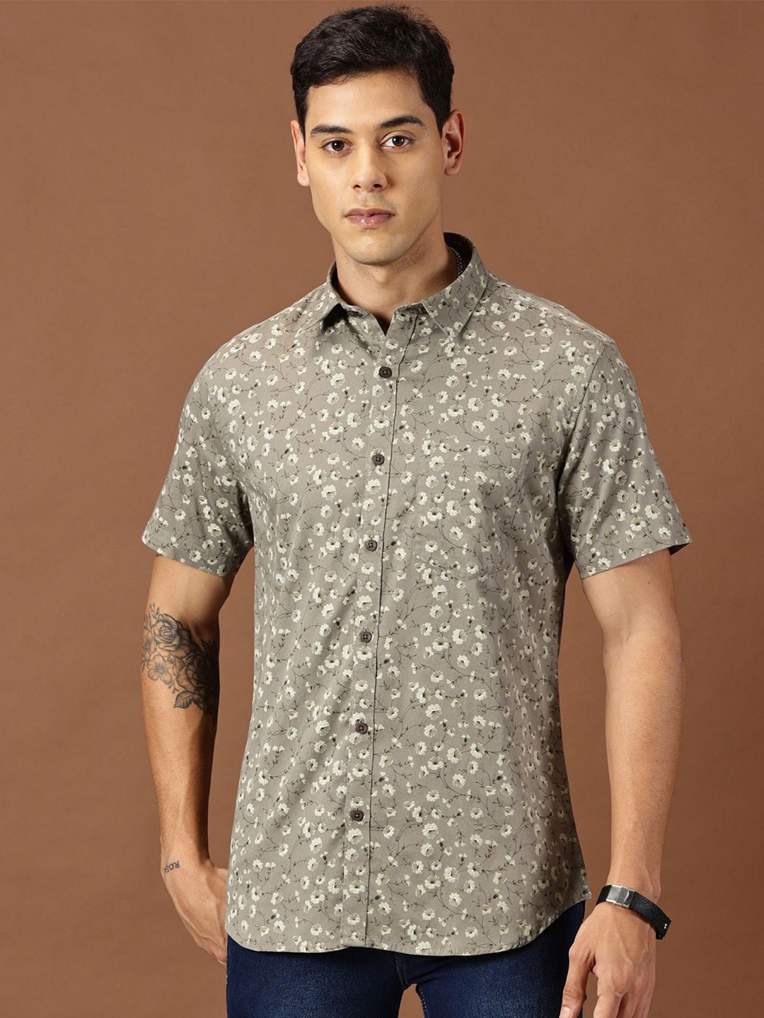 

INVICTUS Original Slim Fit Floral Printed Spread Collar Pure Cotton Casual Shirt, Grey