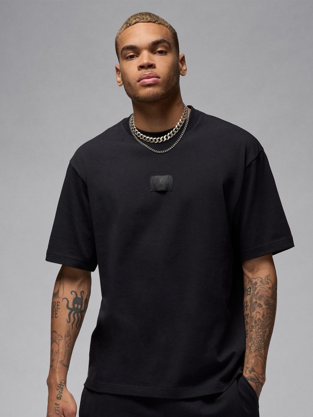 

Nike Jordan Flight Essentials Men Round Neck Cotton T-shirt, Black