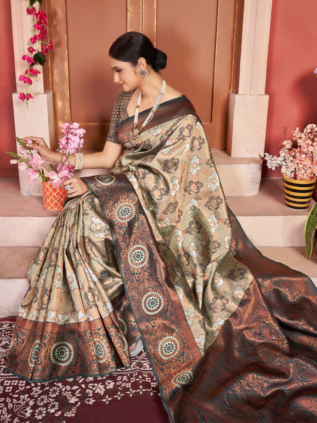 

KALINI Woven Design Zari Pure Silk Banarasi Saree, Sea green