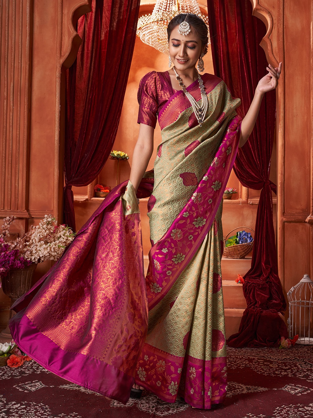 

KALINI Ethnic Motifs Zari Pure Silk Banarasi Saree, Cream