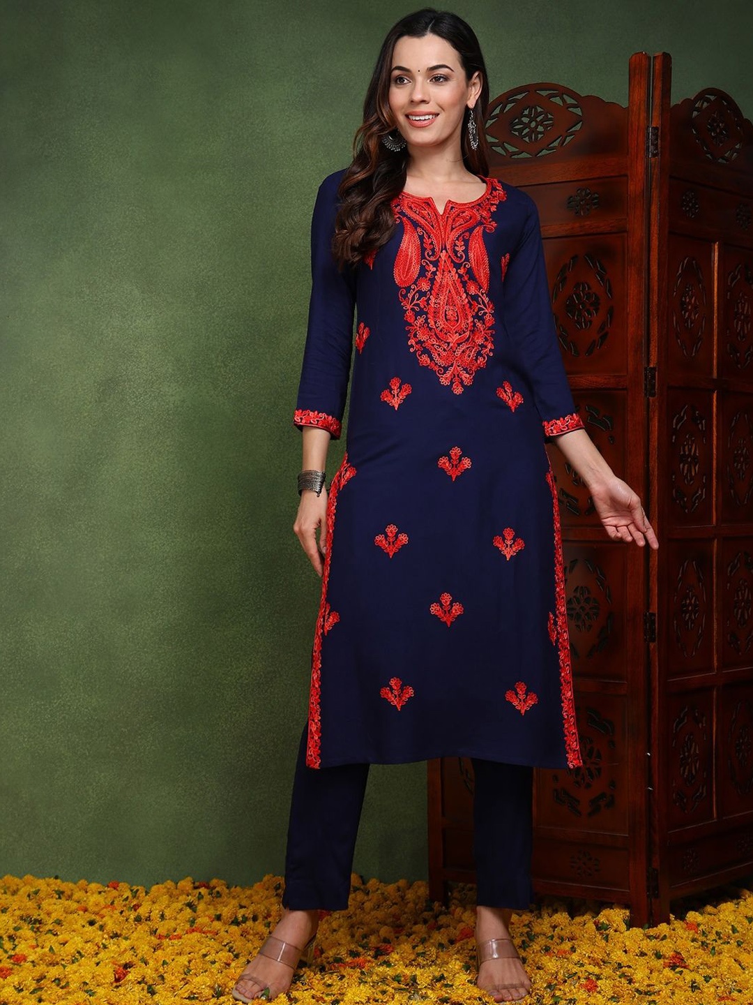 

AHIKA Ethnic Motifs Embroidered Notched Neck Chikankari Straight Kurta, Blue