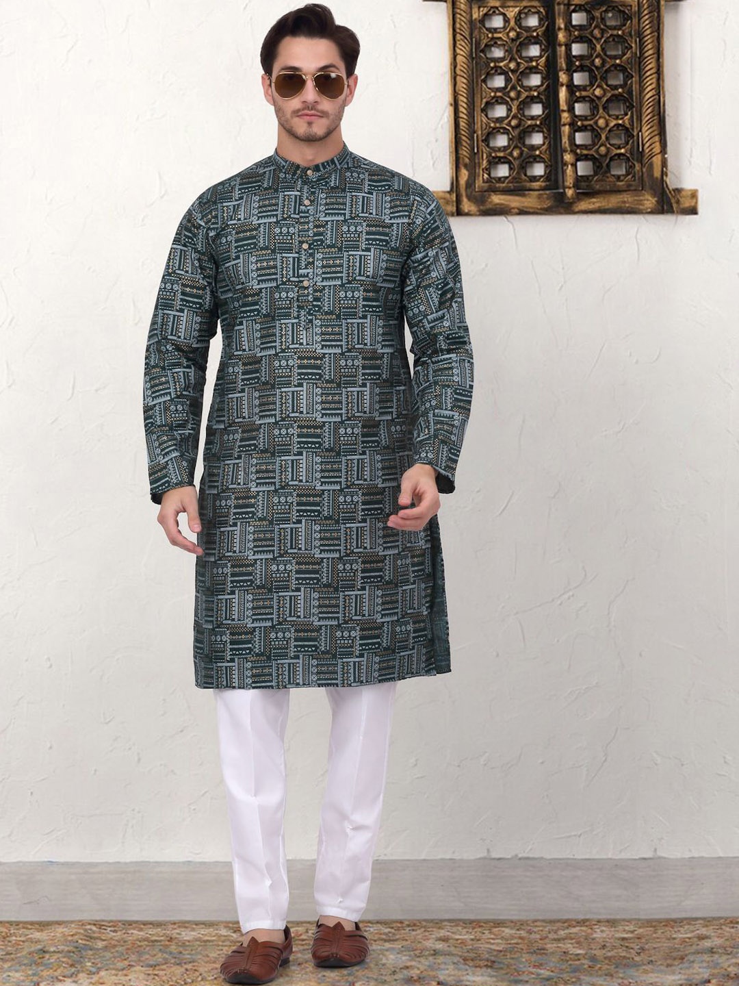 

Jompers Geometric Printed Mandarin Collar Straight Kurta With Pyjamas, Sea green