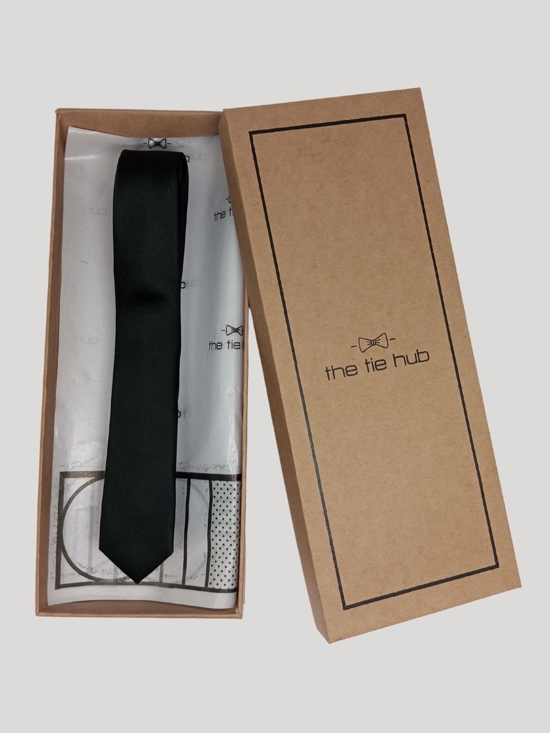 

The Tie Hub Men Silk Formal Broad Tie, Black