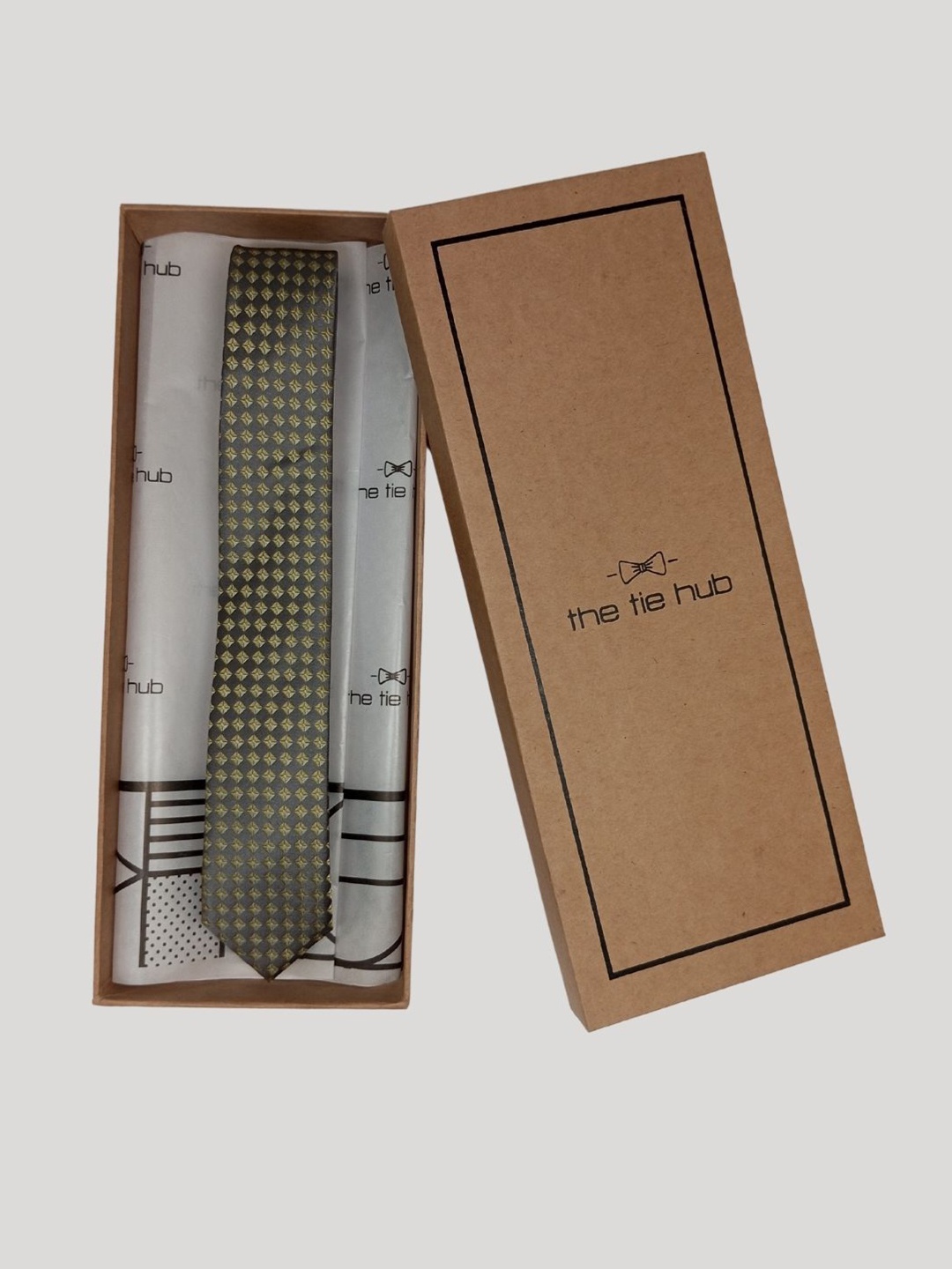 

The Tie Hub Men Floral Woven Design Silk Broad Tie, Grey