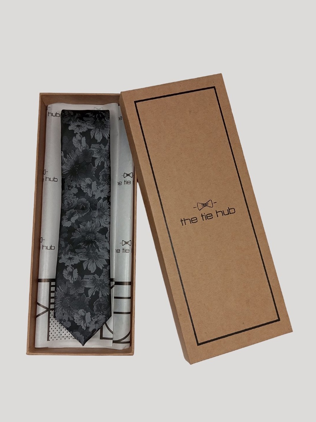 

The Tie Hub Men Floral Woven Design Classic Silk Broad Tie, Black