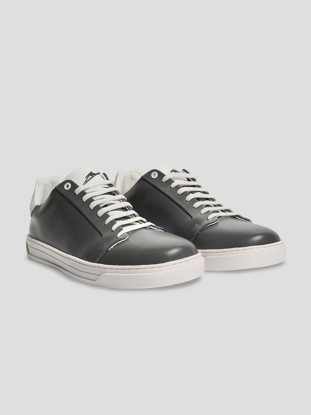 

ZEESH Men Colourblocked Leather Sneakers, Grey