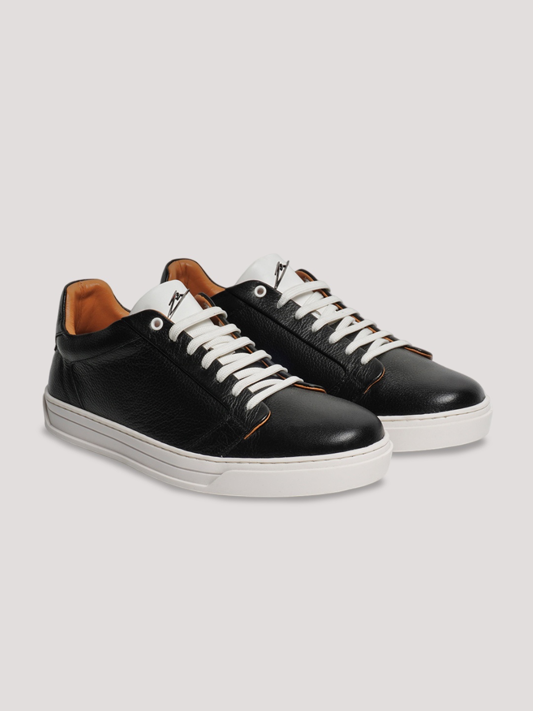 

ZEESH Men Textured Leather Sneakers, Black