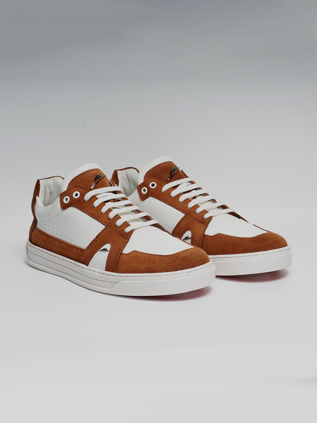 

ZEESH Men Colourblocked Leather Sneakers, Brown