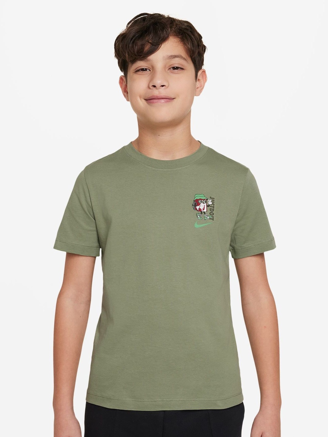 

Nike Sportswear Older Kids' Round Neck T-Shirt, Green