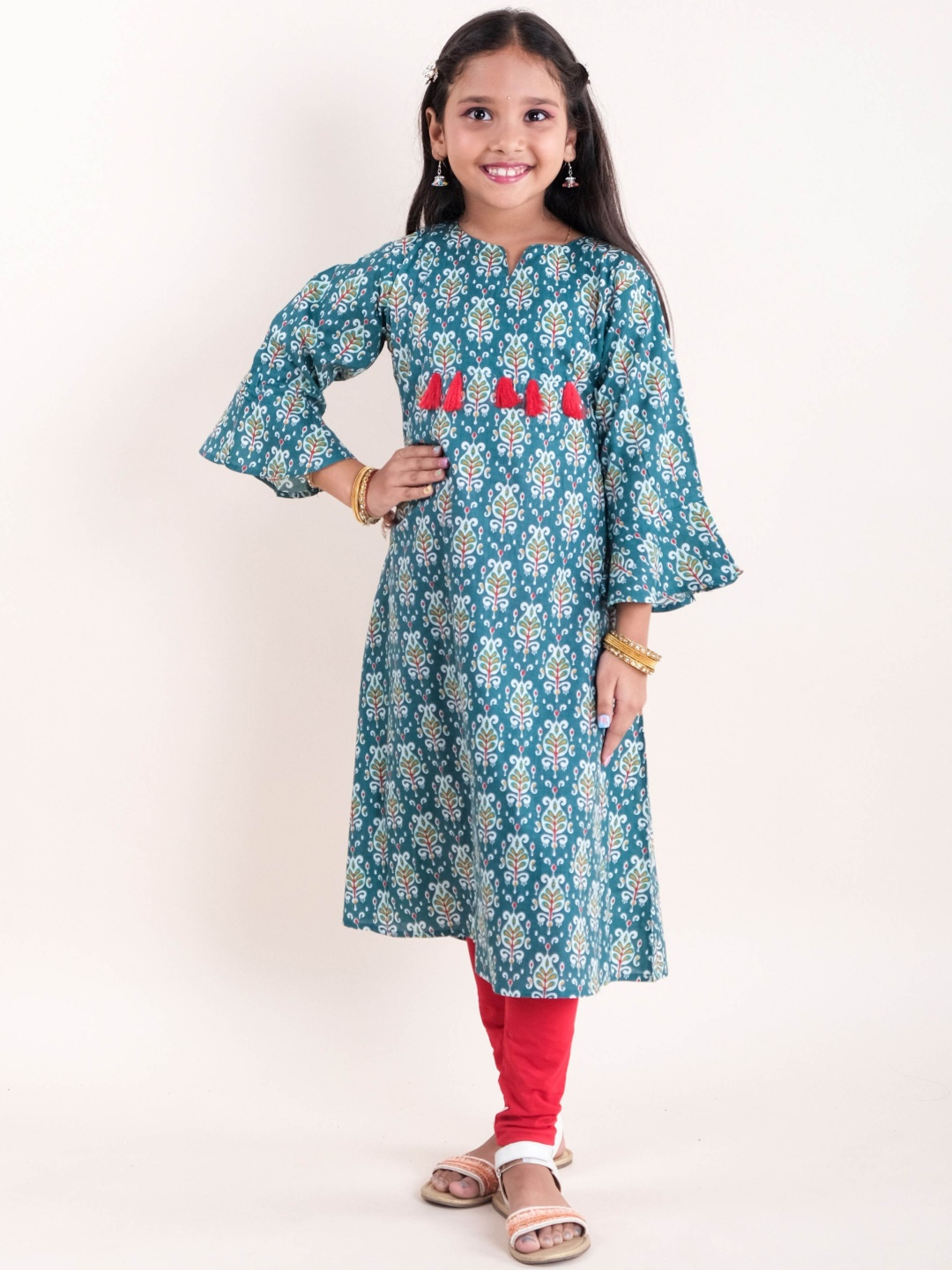 

KiddoPanti Girls Notched Neck Ethnic Printed A Line Pure Cotton Kurta with Legging, Green