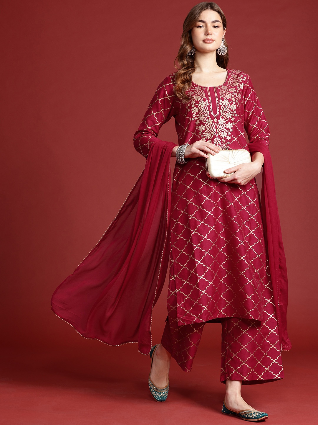 

Anouk Women Ethnic Motifs Print Gotta Patti Kurta with Palazzos & Dupatta, Fuchsia
