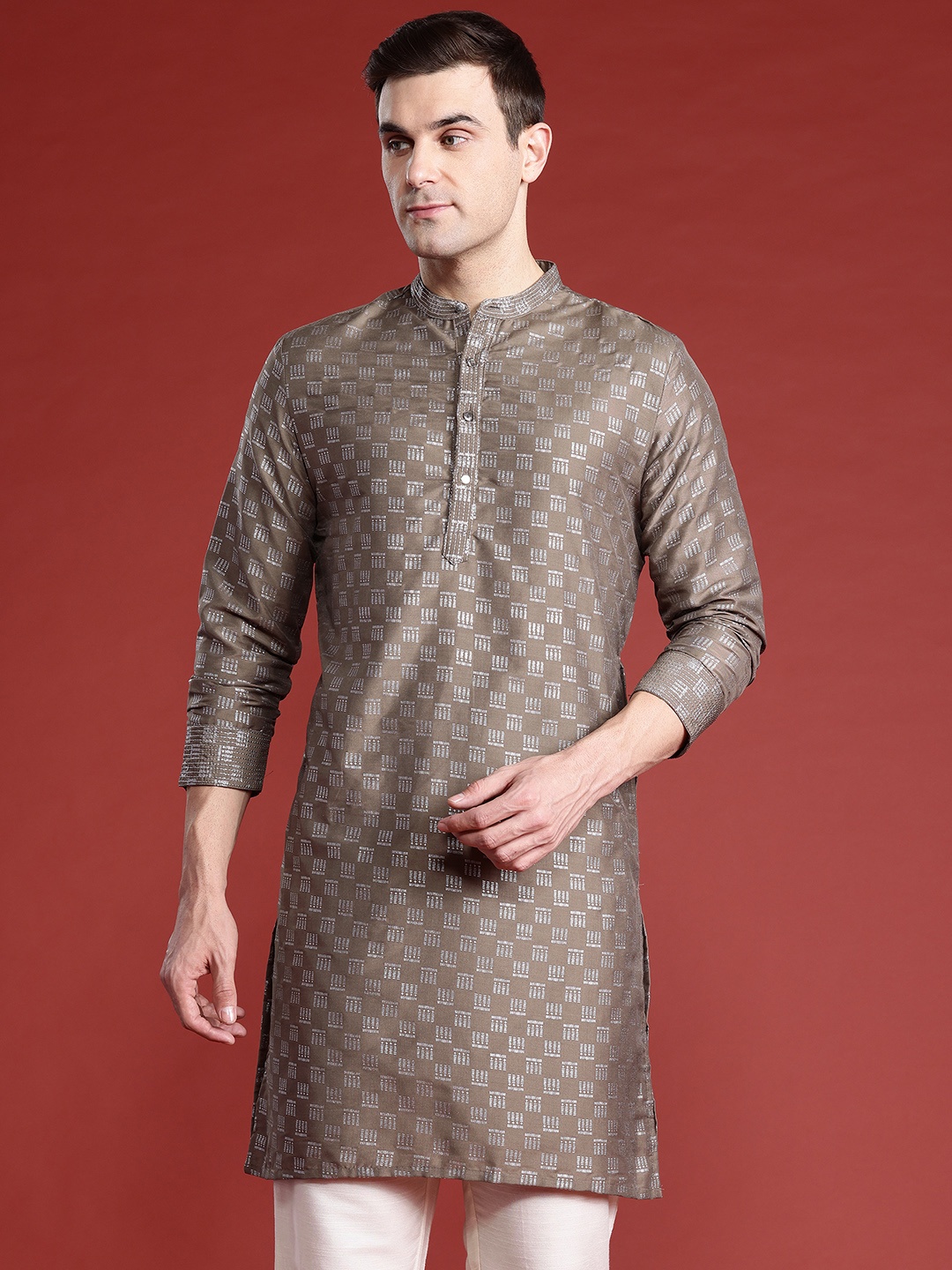 

Anouk Printed Thread Work Straight Kurta, Olive