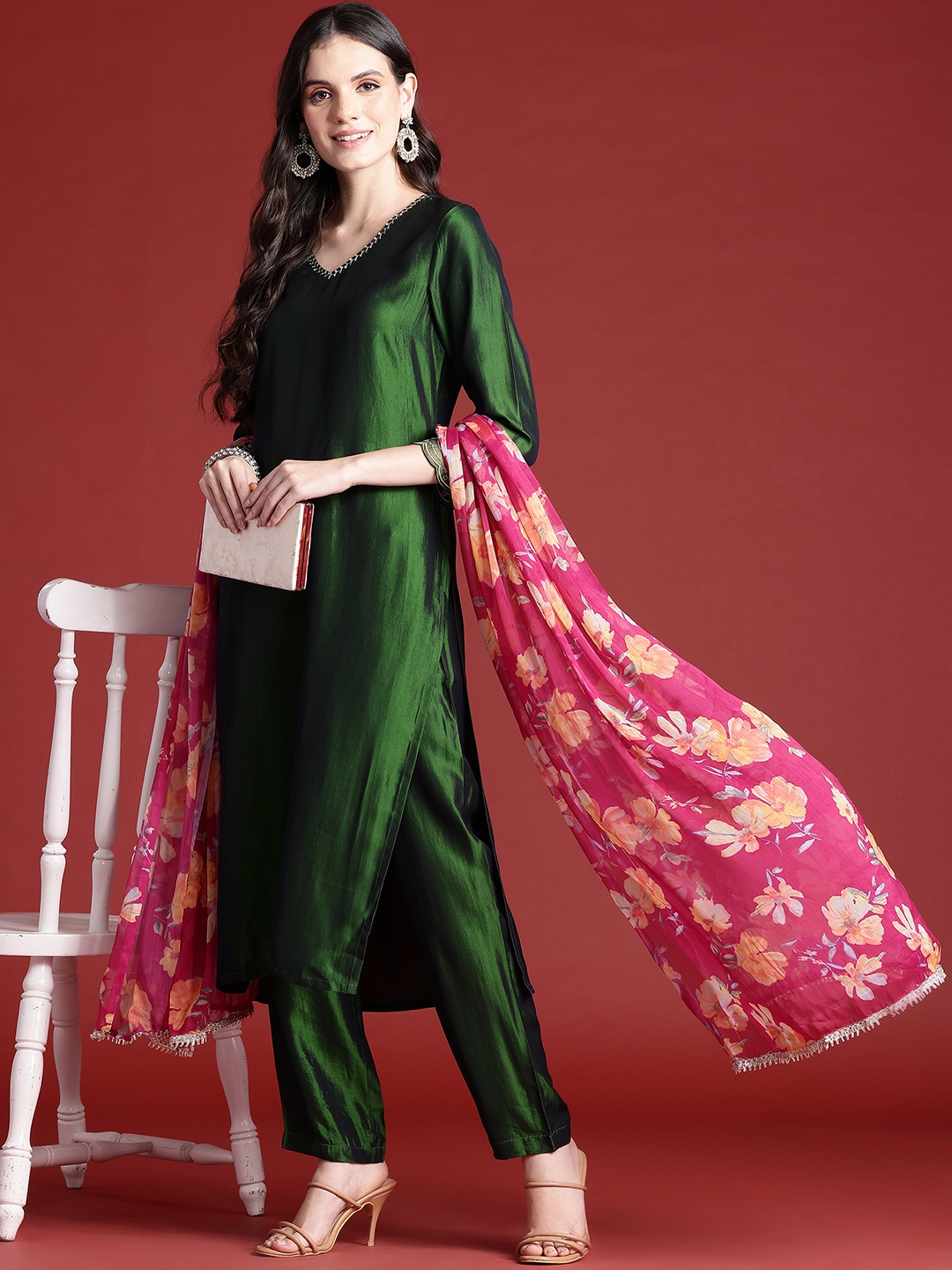 

Anouk Tyohaar Collection Sequinned Kurta with Trousers & Dupatta, Green