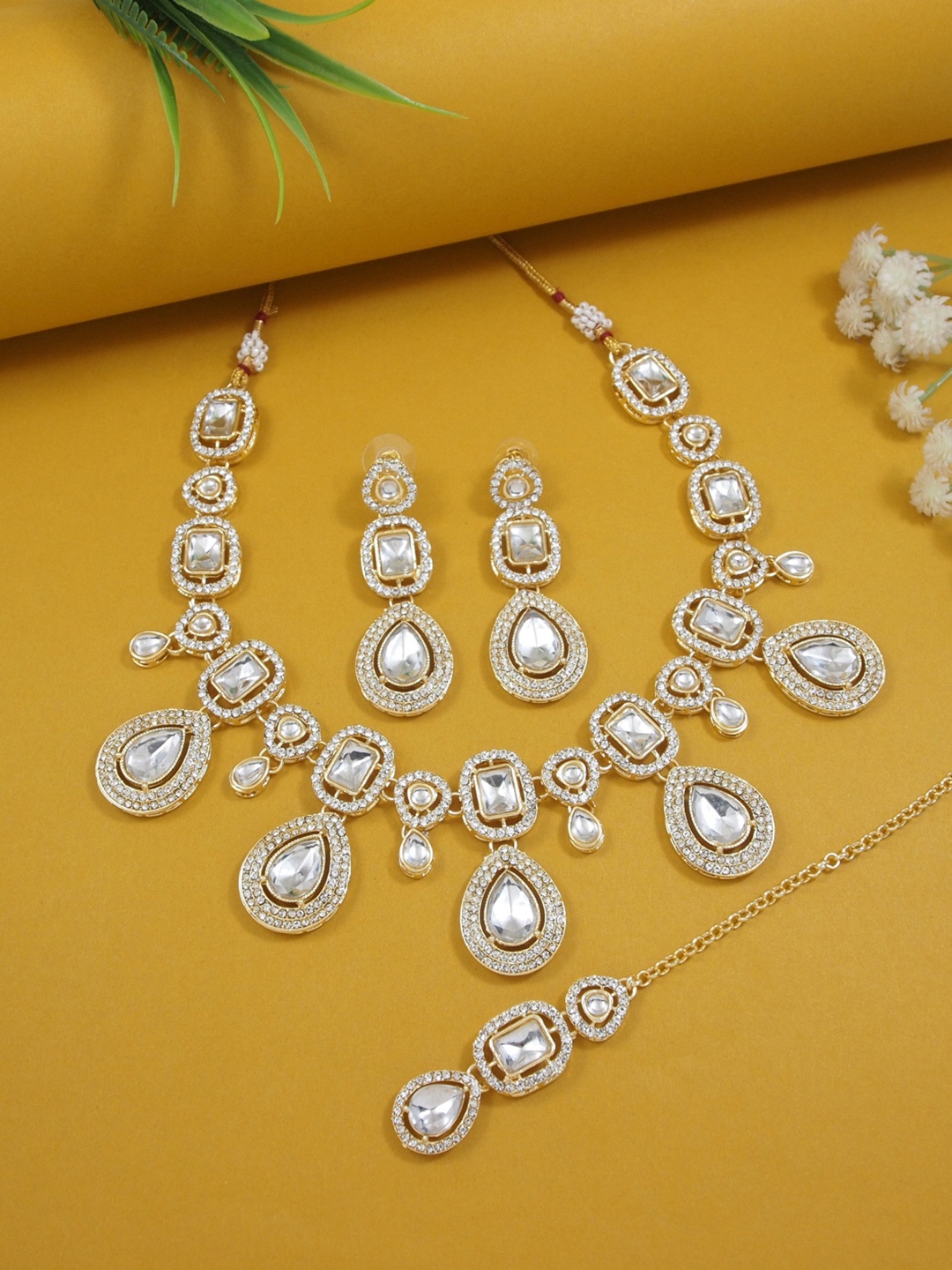 

I Jewels Women Gold-Plated Stone-Studded Choker Jewellery Set