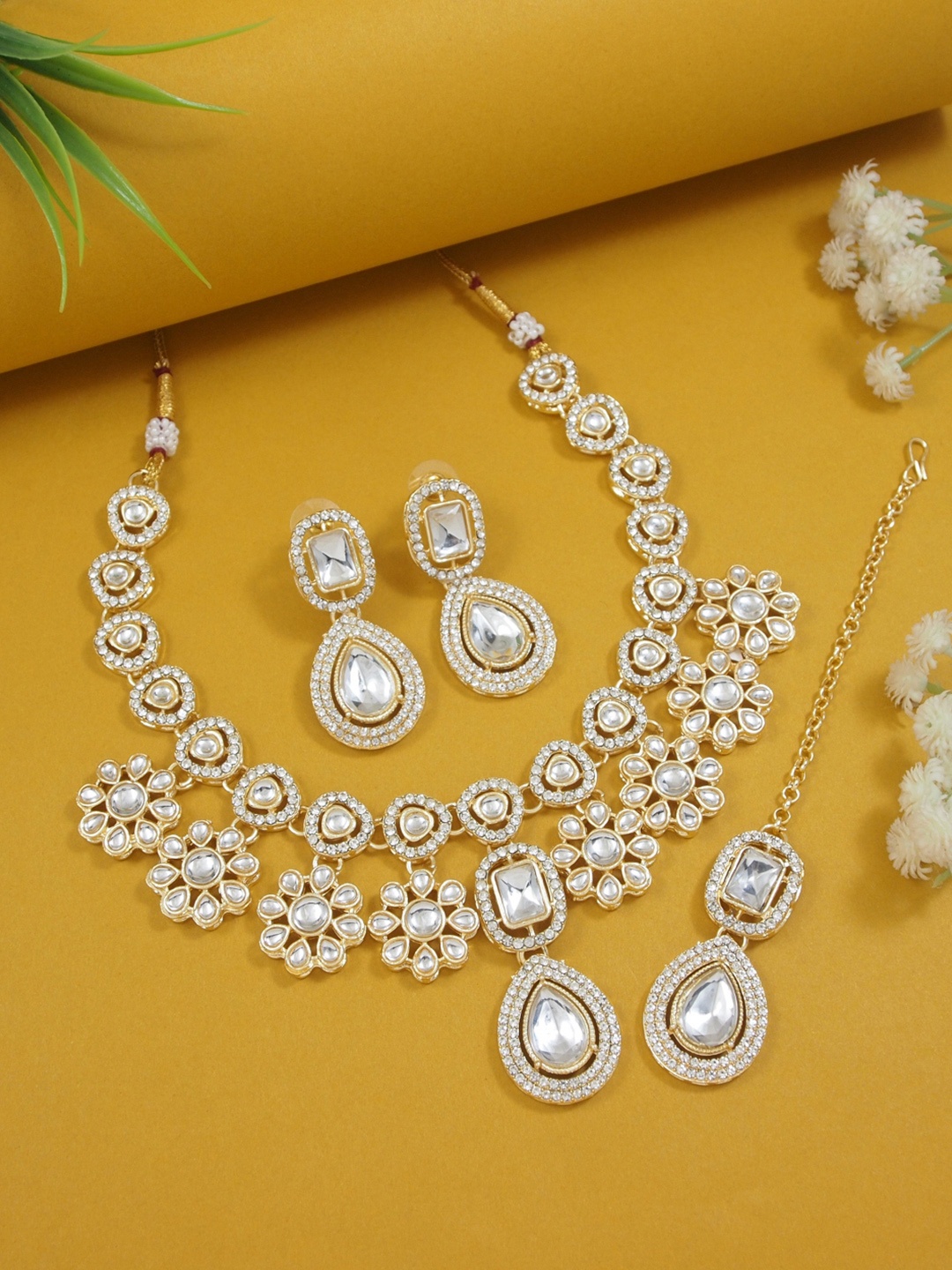 

I Jewels Gold-Plated Stone-Studded Choker Jewellery Set