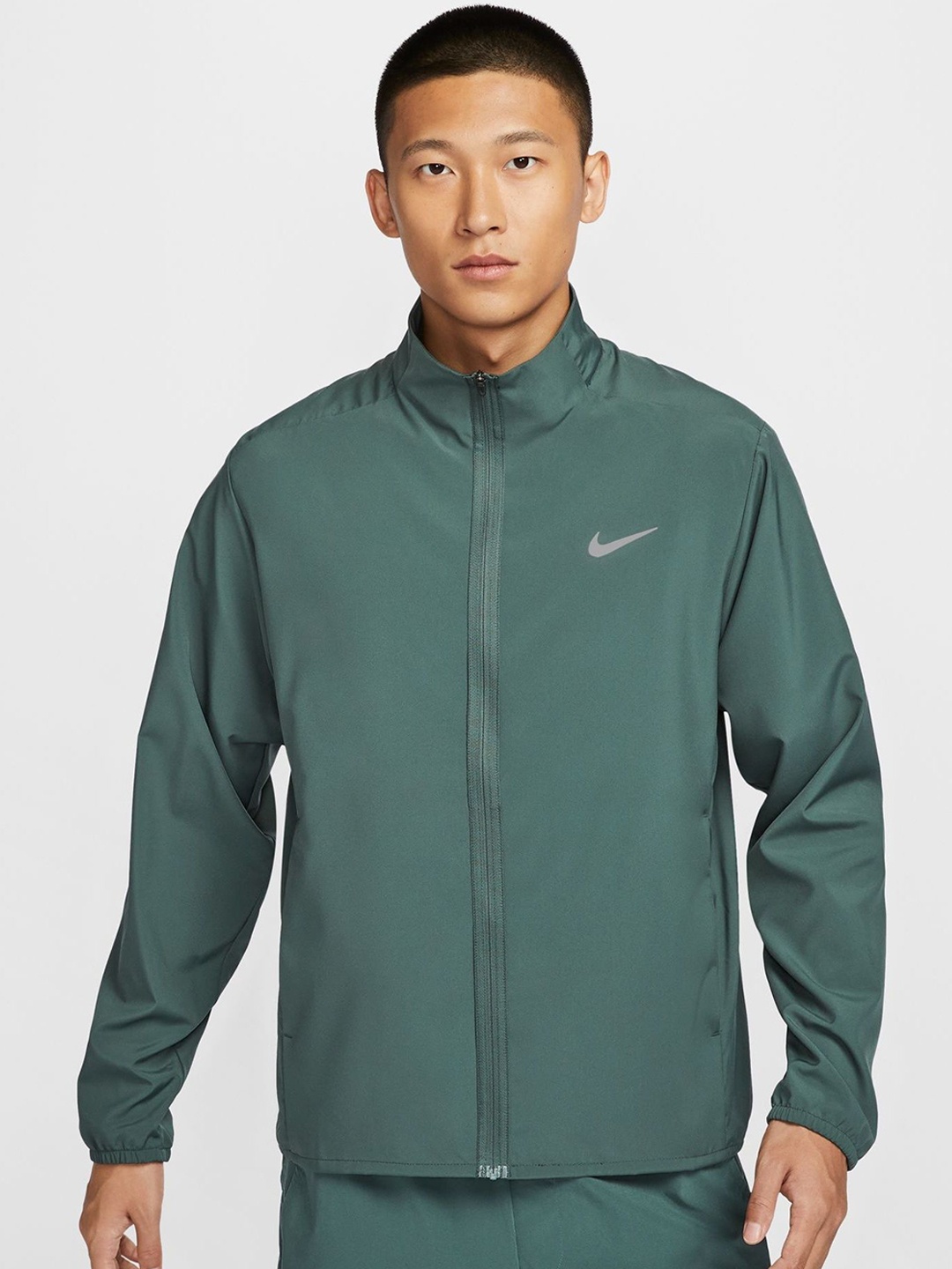 

Nike Form Men's Dri-FIT Versatile Jacket, Green