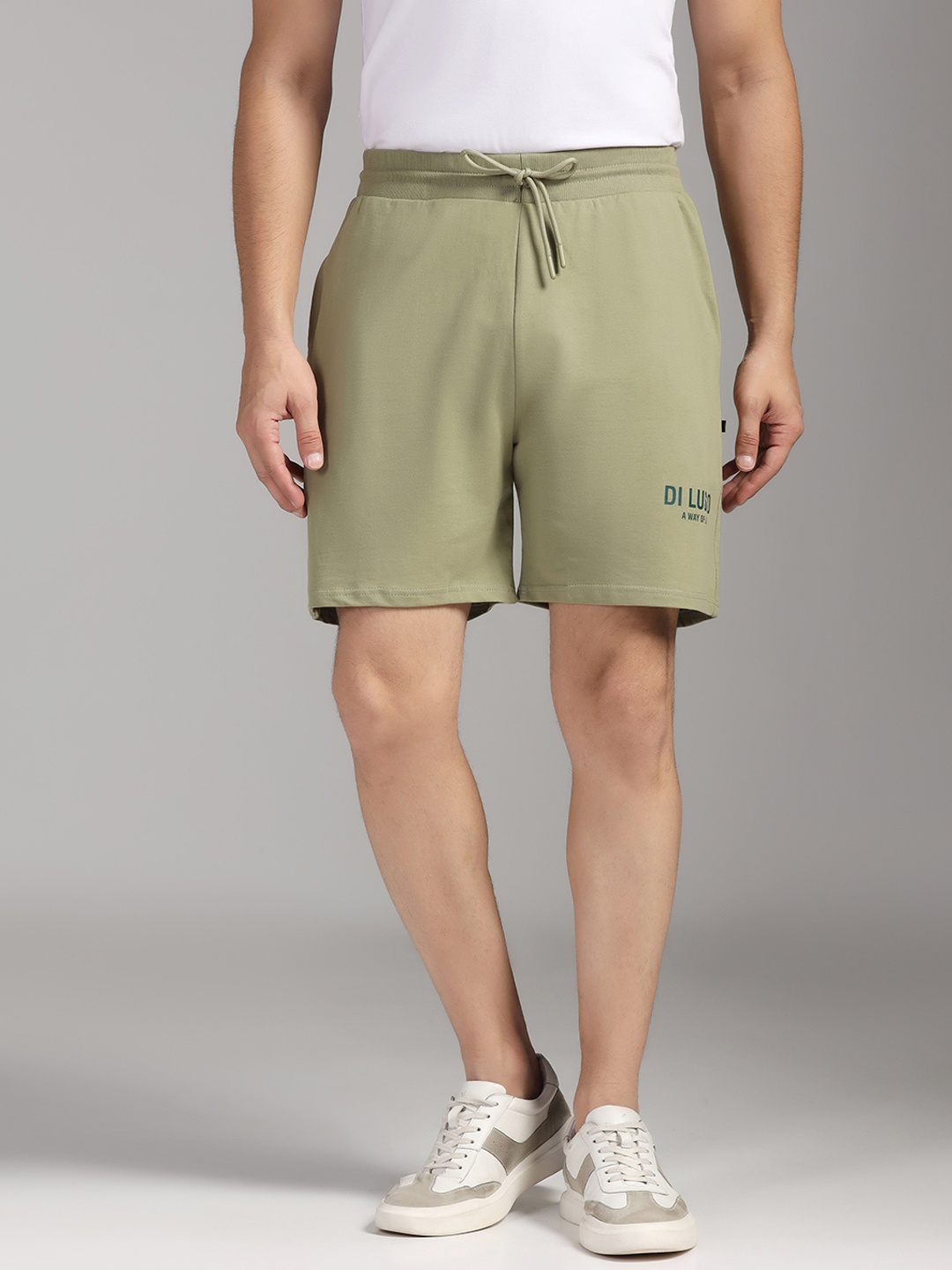 

DI LUSSO Men High-Rise Cotton Regular Shorts, Green