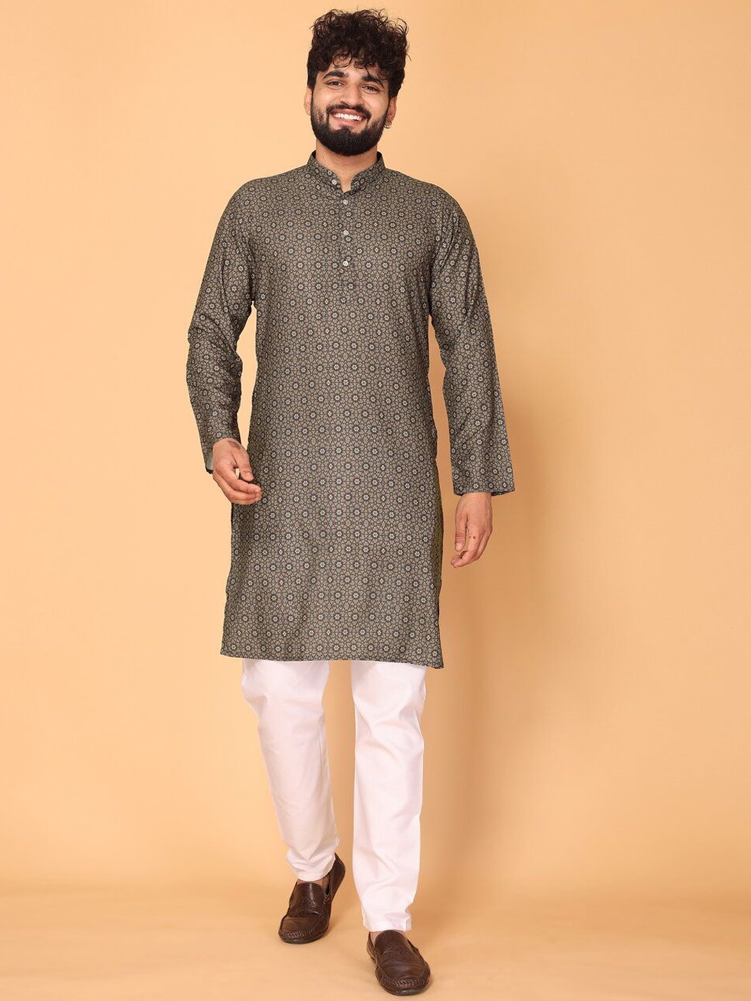 

Fashion FRICKS Men Ethnic Motifs Printed Regular Kurta with Pyjamas, Brown