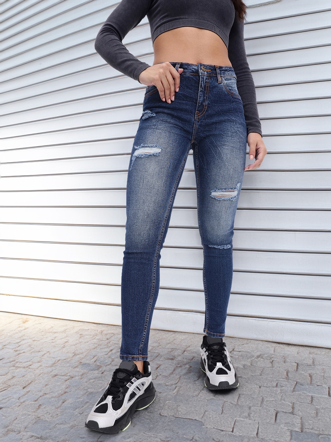 

The Roadster Life Co. Women Urban Chic Ripped Skinny Fit Jeans, Blue