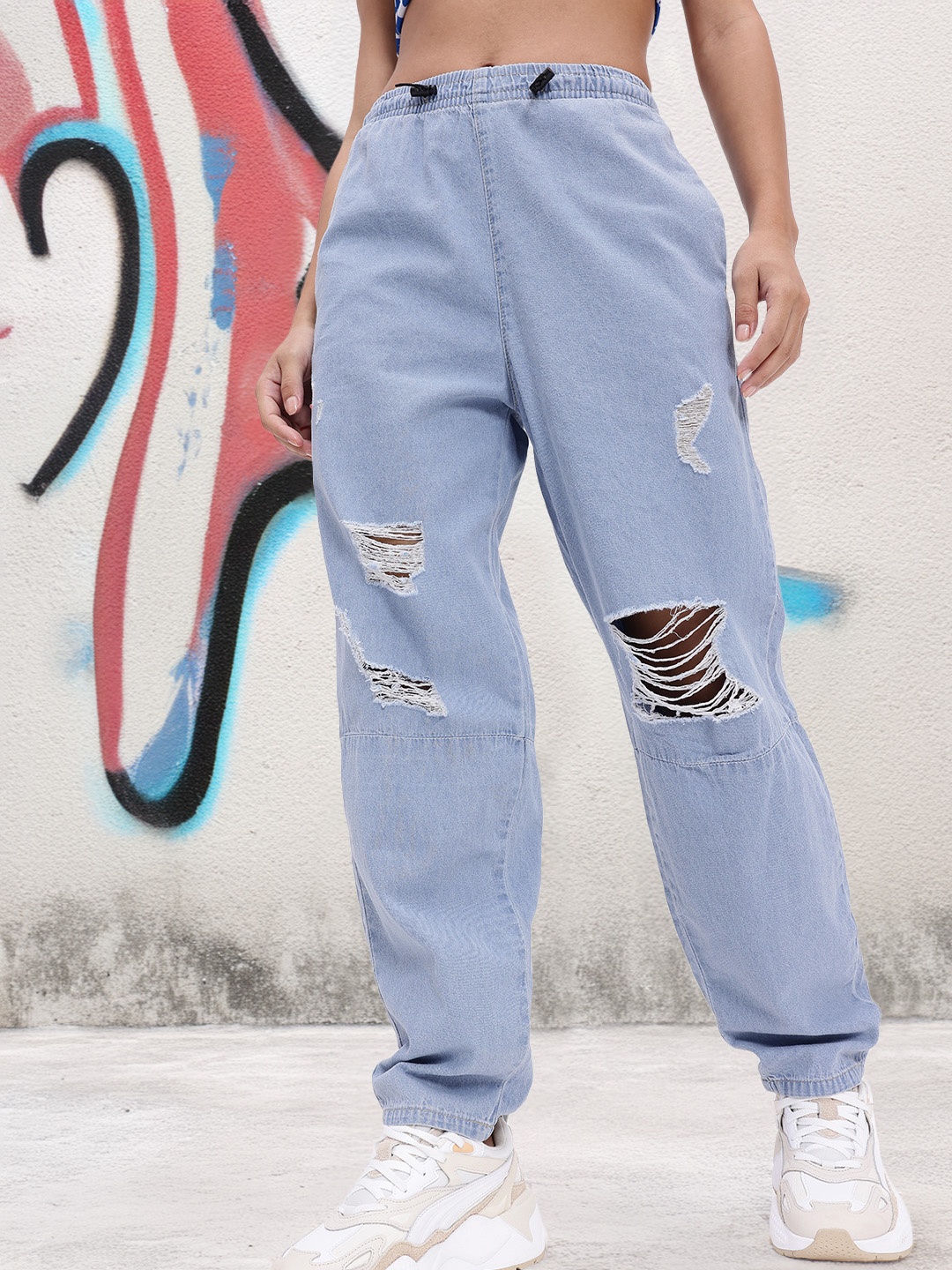 

The Roadster Life Co. Women Laid-Back Vibe Rugged Pure Cotton Slouchy Jeans, Blue