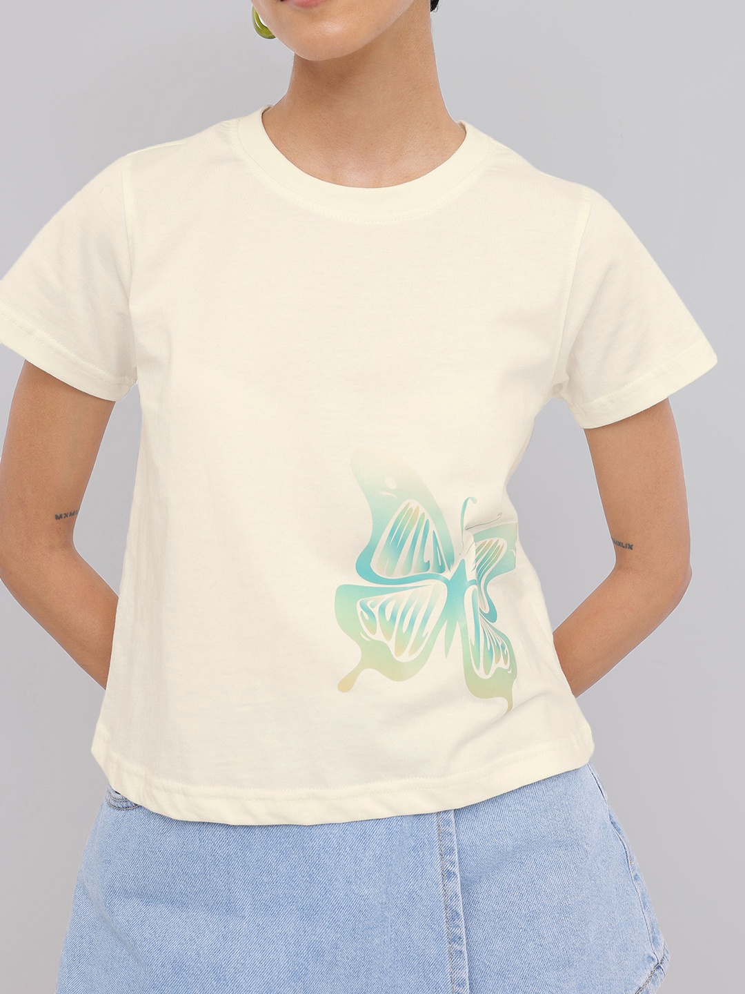 

DressBerry Spread Your Wings And Fly Printed T-shirt, Off white