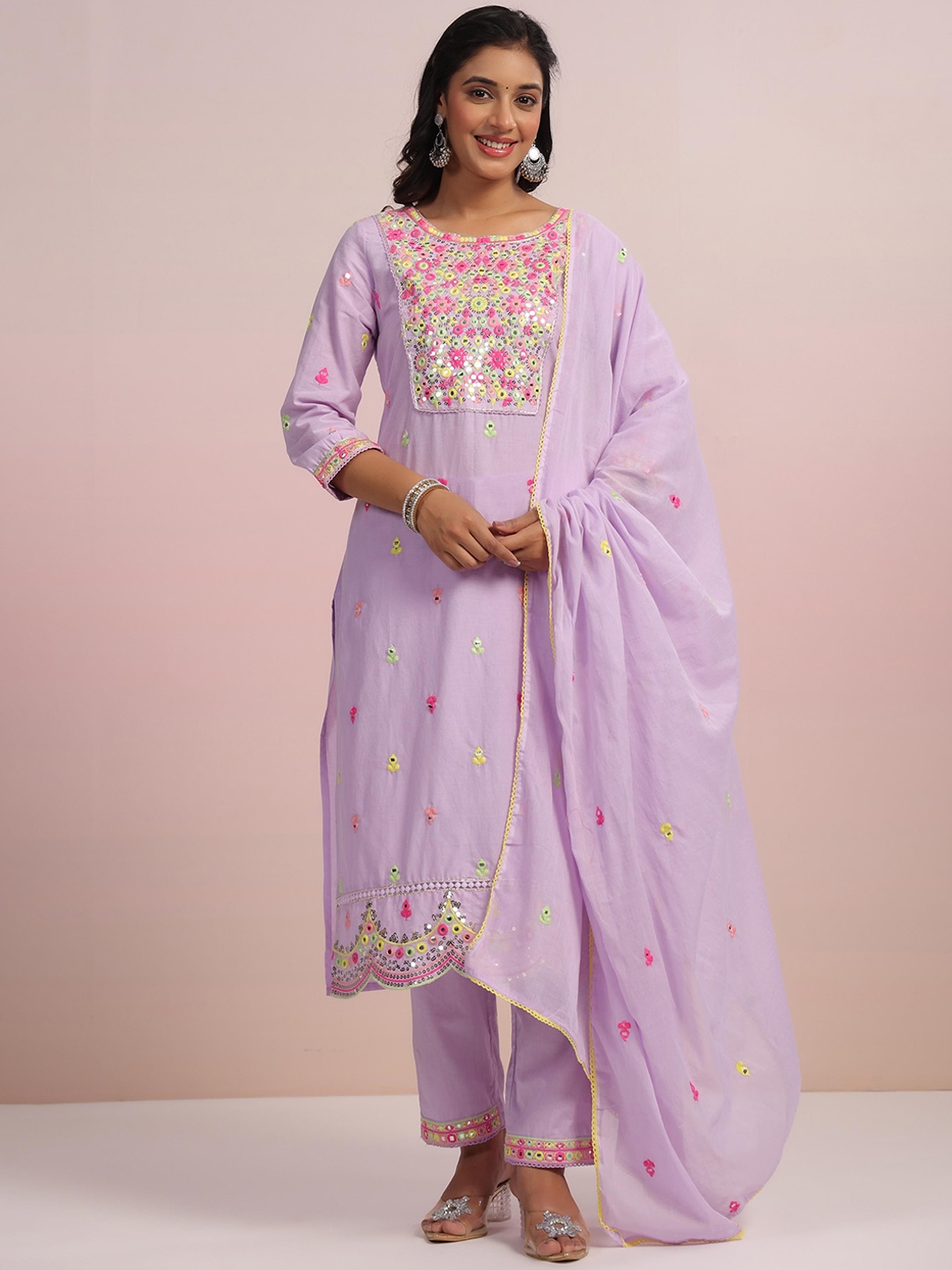 

SCAKHI Round Neck Ethnic Motifs Embroidered Regular Pure Cotton Straight Kurta Set, Lavender