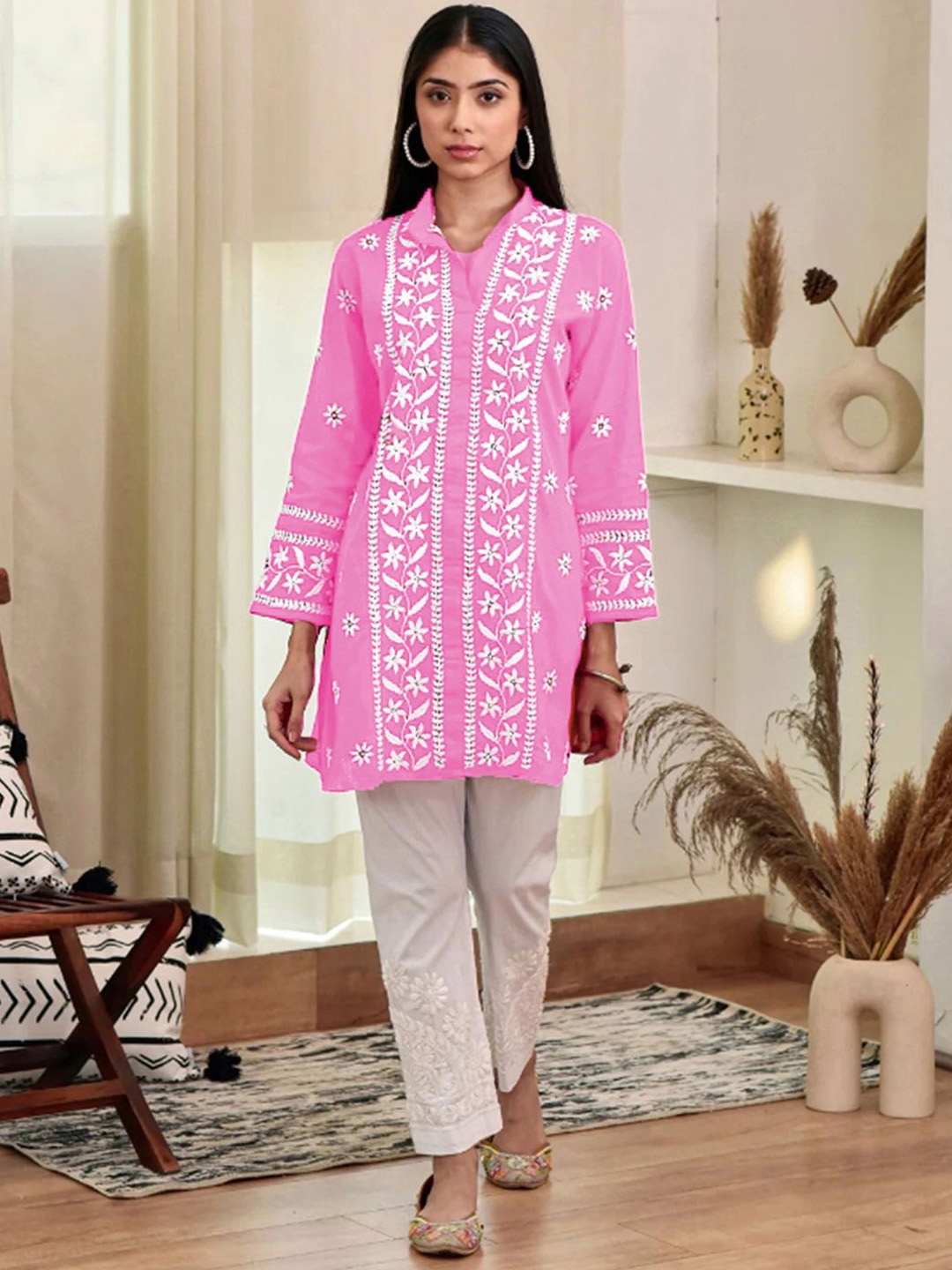 

KALINI Women Ethnic Motifs Embroidered Thread Work Kurta, Pink