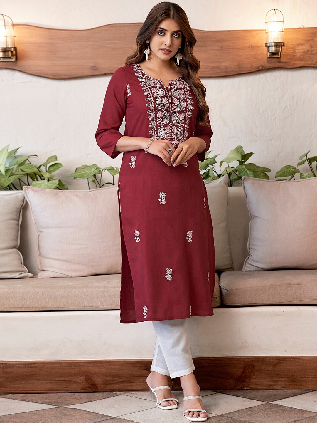 

KALINI Ethnic Motifs Embroidered Notch Neck Chikankari Straight Kurta, Maroon