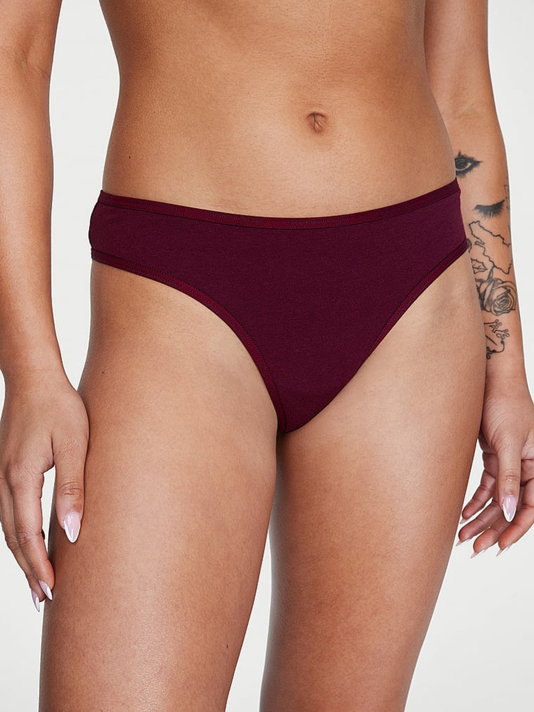 

Victoria's Secret Mini Logo Thong Panty 1122641128P7, Red