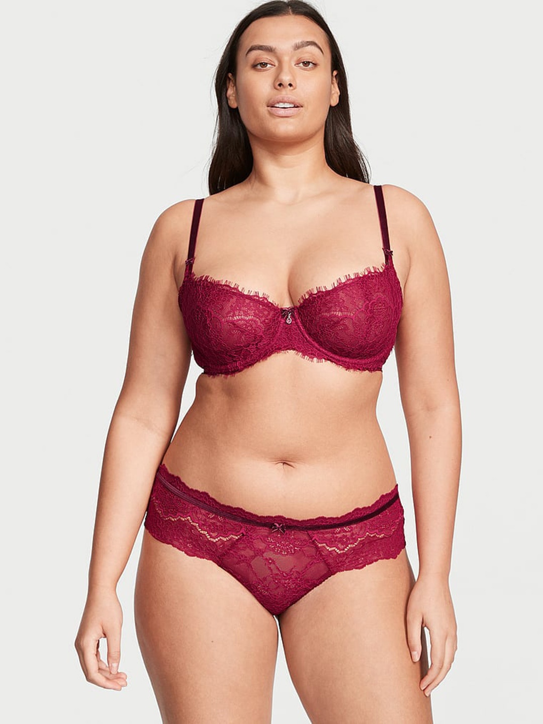 

Victoria's Secret Laced Thongs Briefs 1121083097O1, Purple