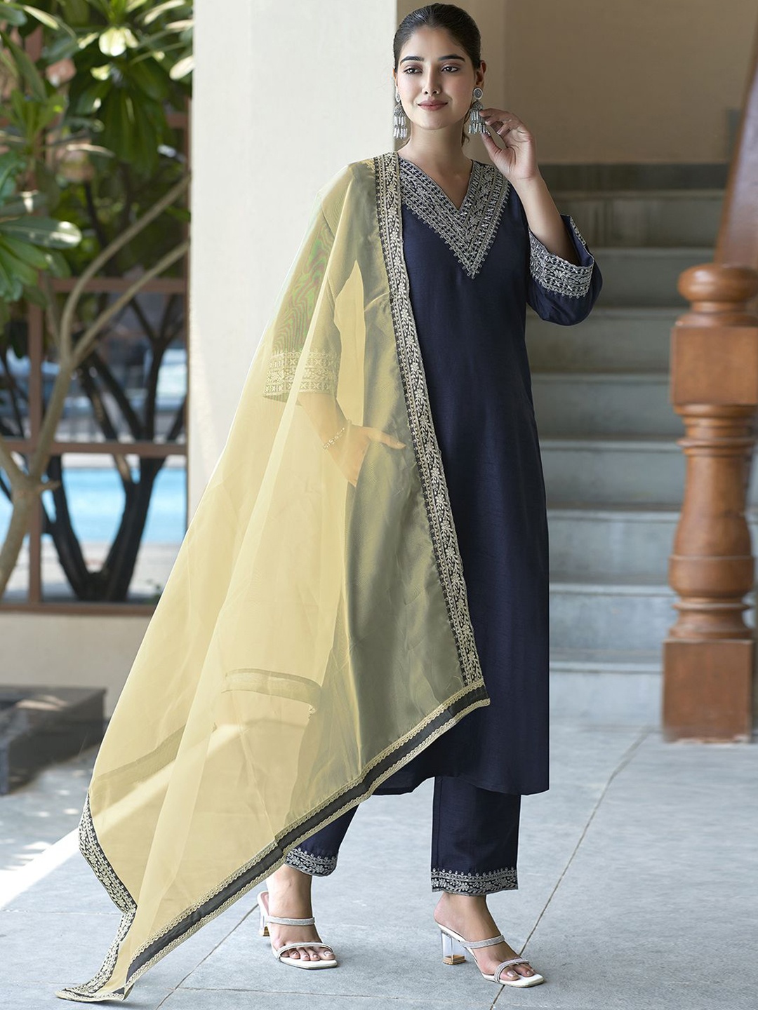 

SKYLEE Navy Blue Yoke Design V-Neck Thread Work Straight Kurta With Trousers & Dupatta