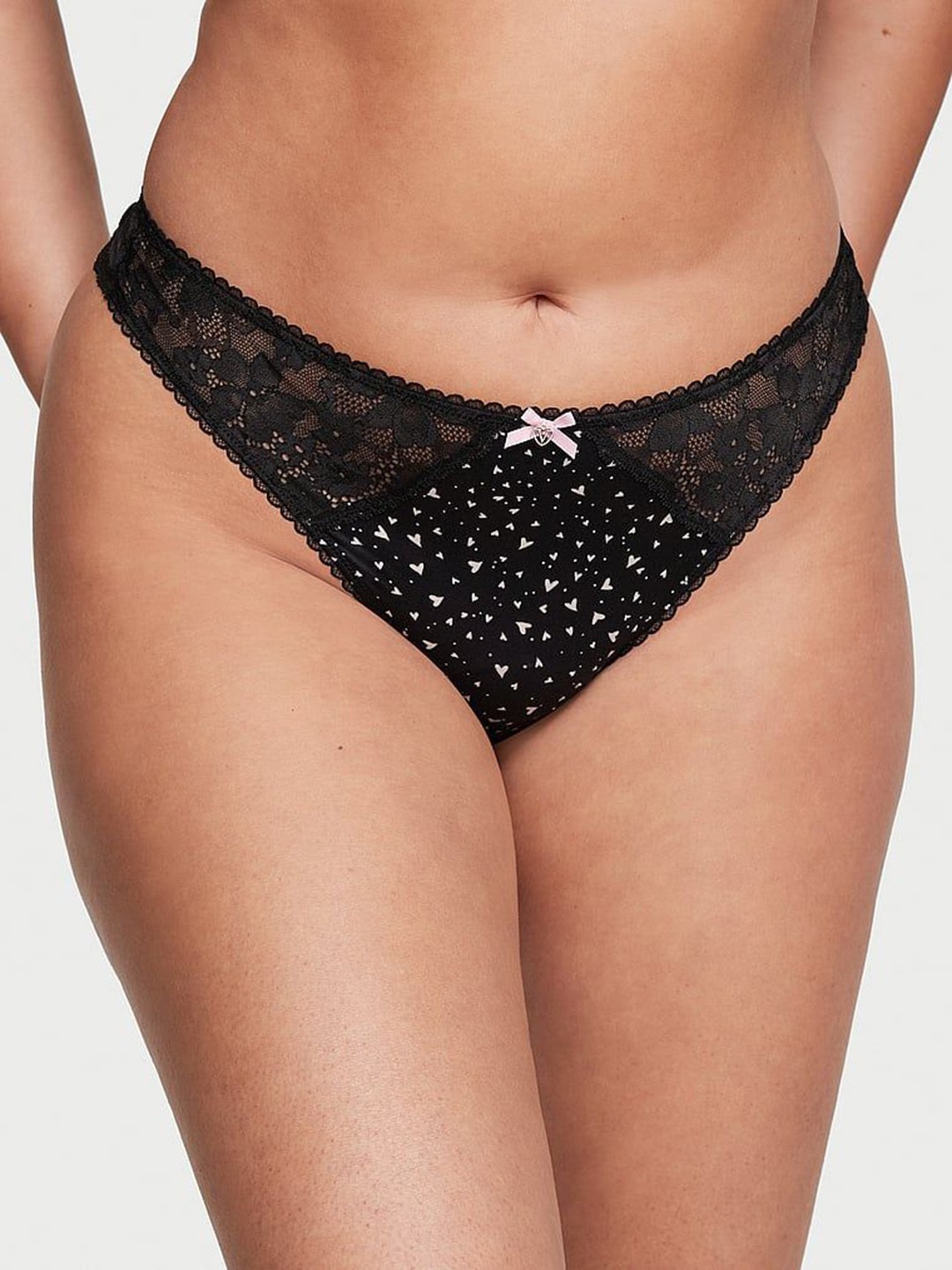 

Victoria's Secret Low-Rise Thong Briefs 112206445S4G, Black