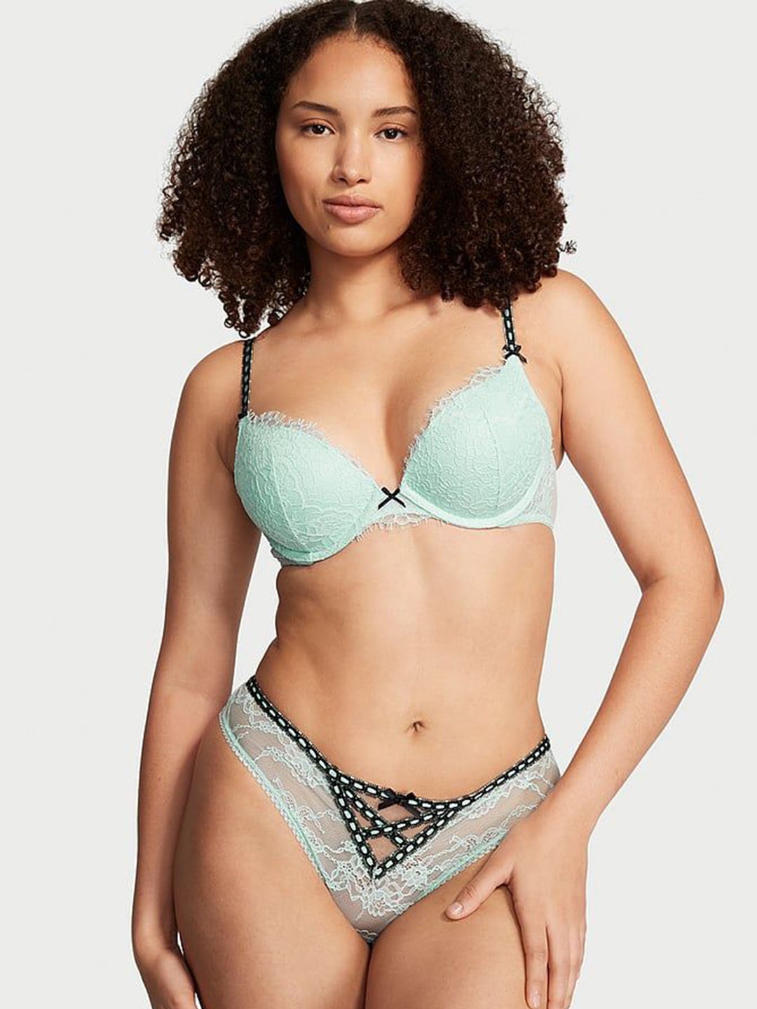 

Victoria's Secret Laced Basic Briefs 1120096312M2, Blue